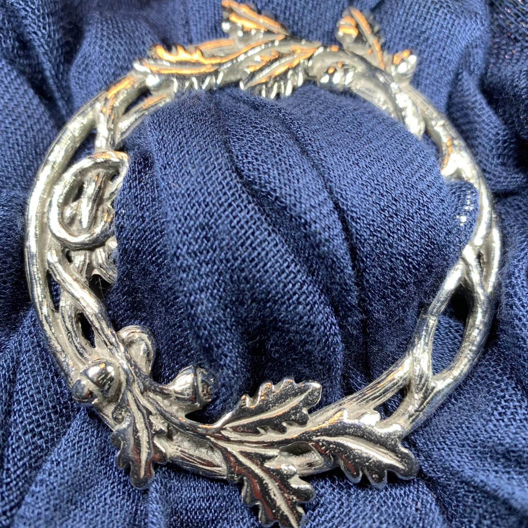 Pewter Oak Leaf & Acorn Scarf Ring - 