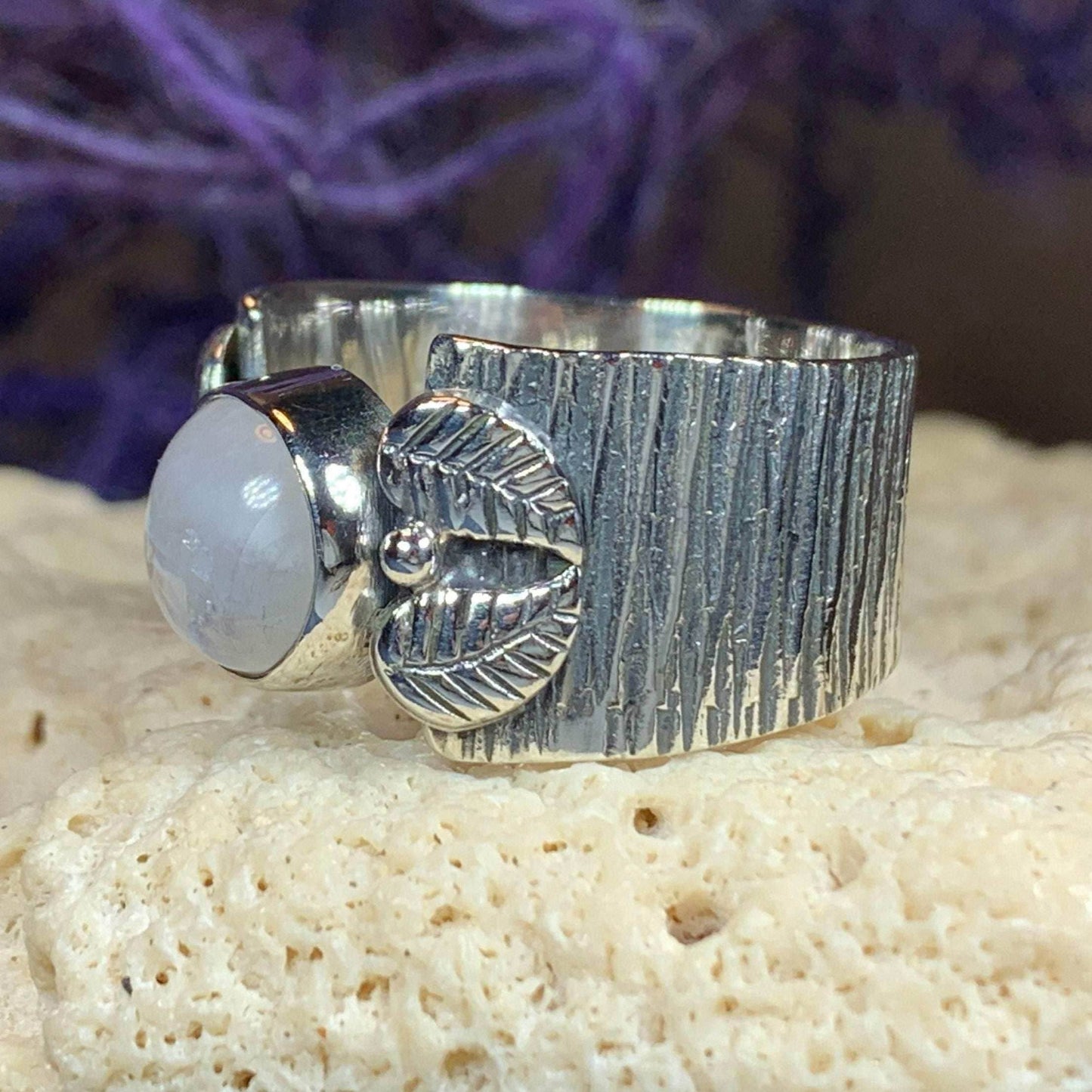 Colm Celtic Leaf Ring - 8 1/2