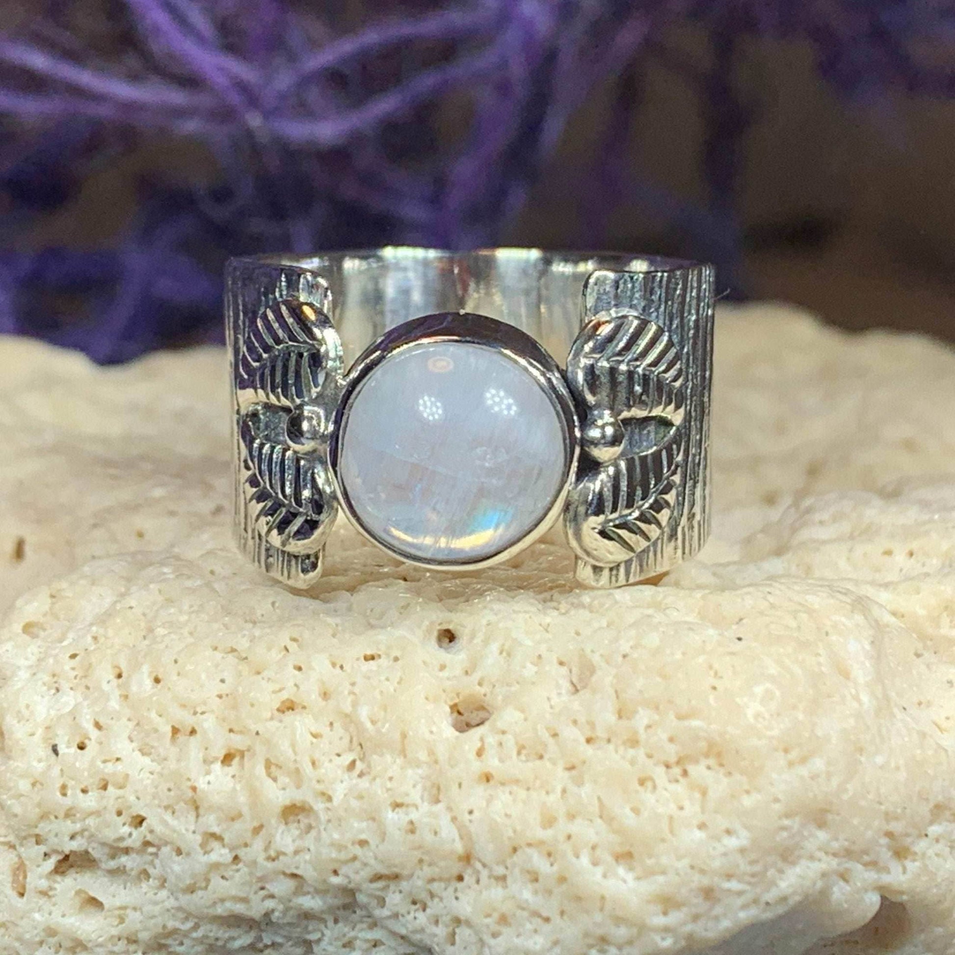 Colm Celtic Leaf Ring - 8 1/2