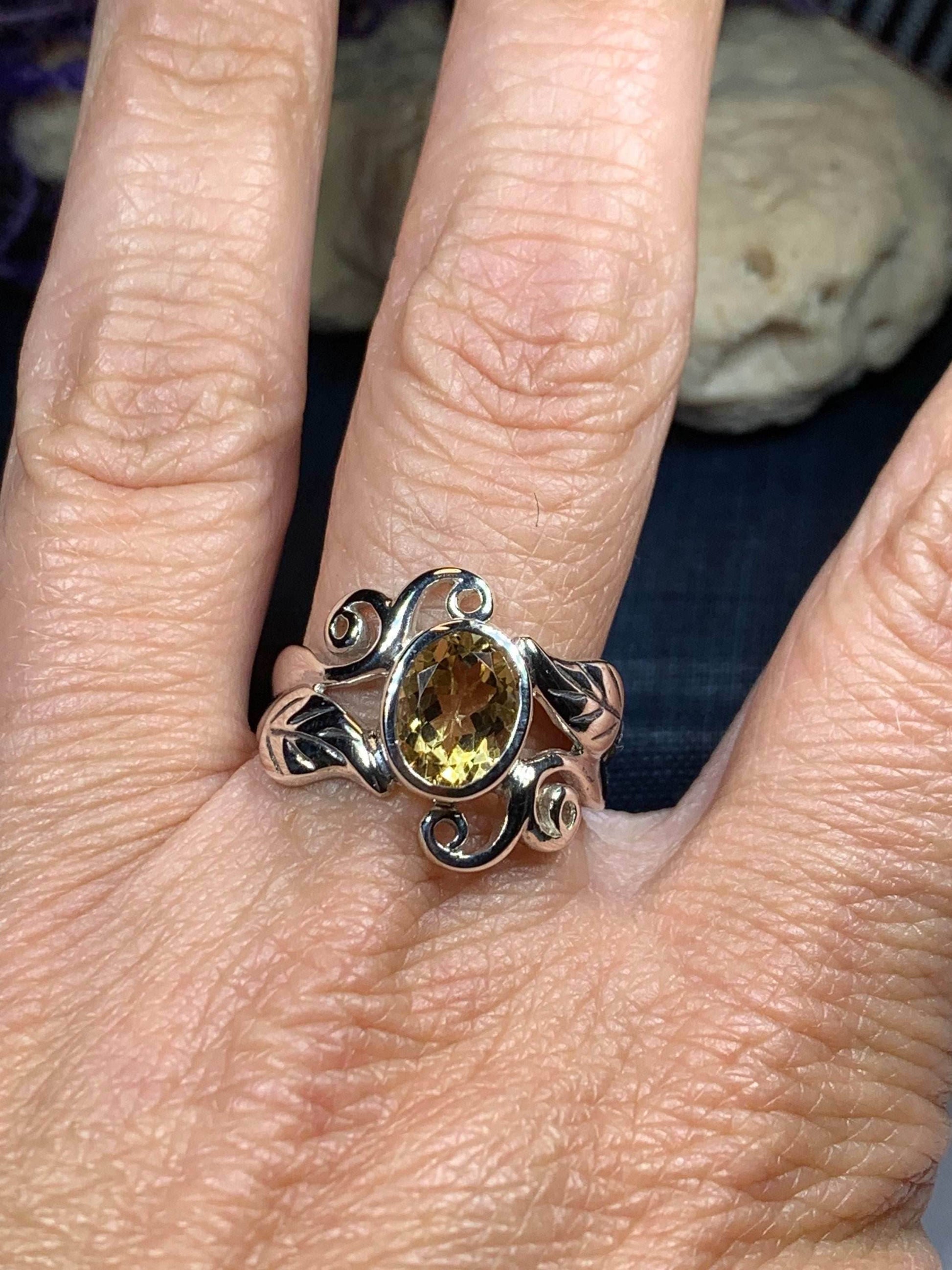 Duvessa Celtic Filigree Ring - 6 / Topaz