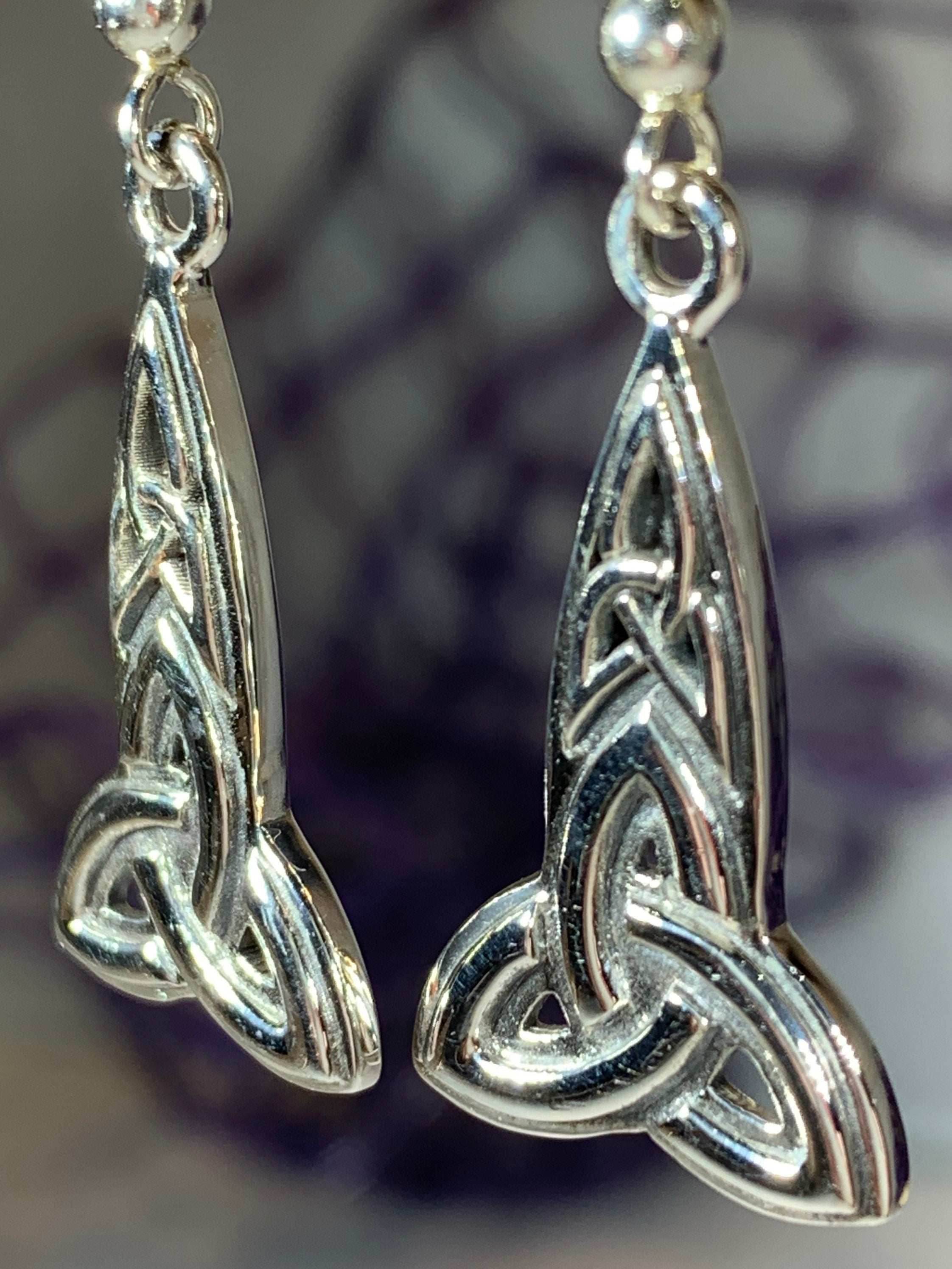 Keelia Trinity Knot Earrings - 
