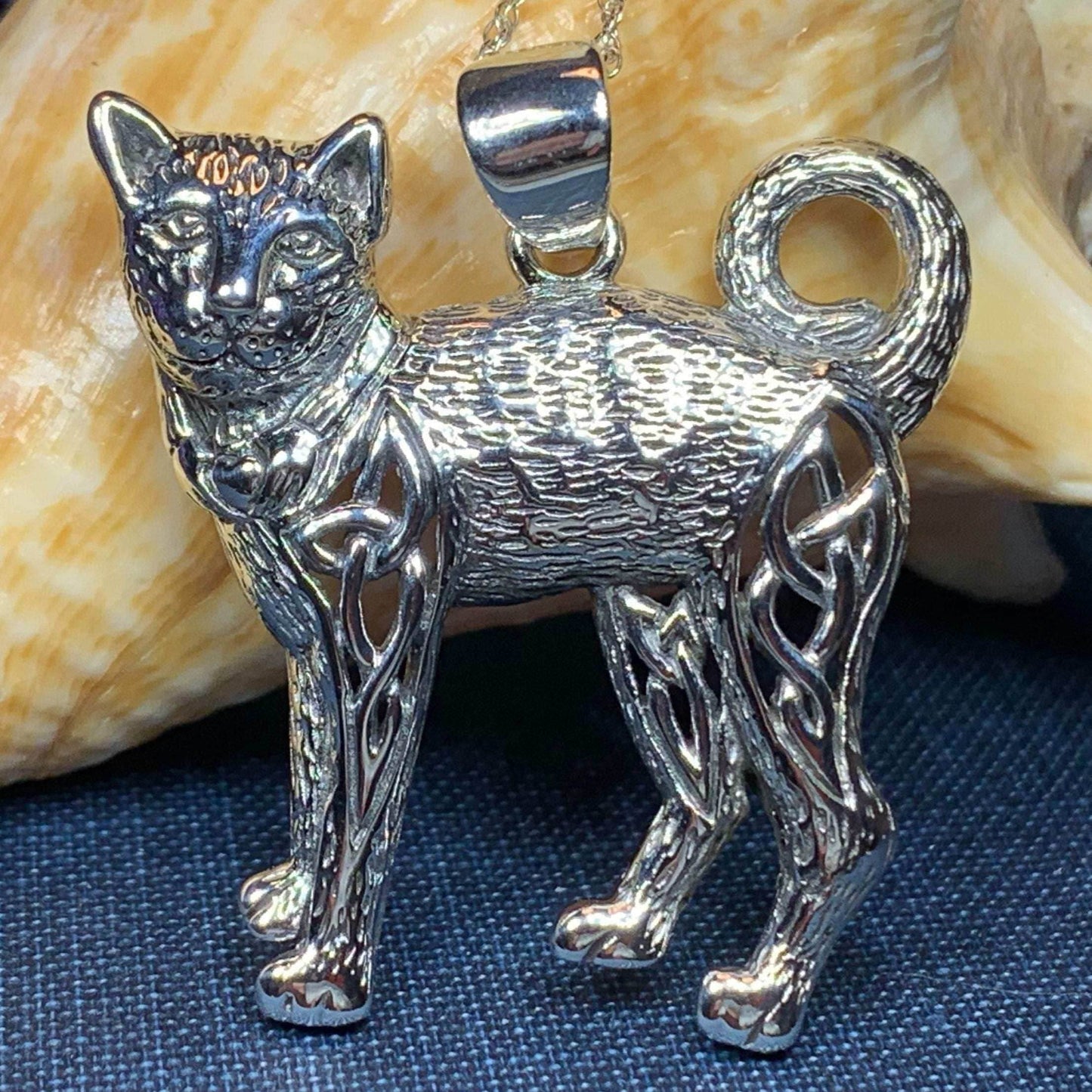 Tabitha Celtic Knot Cat Necklace - 18