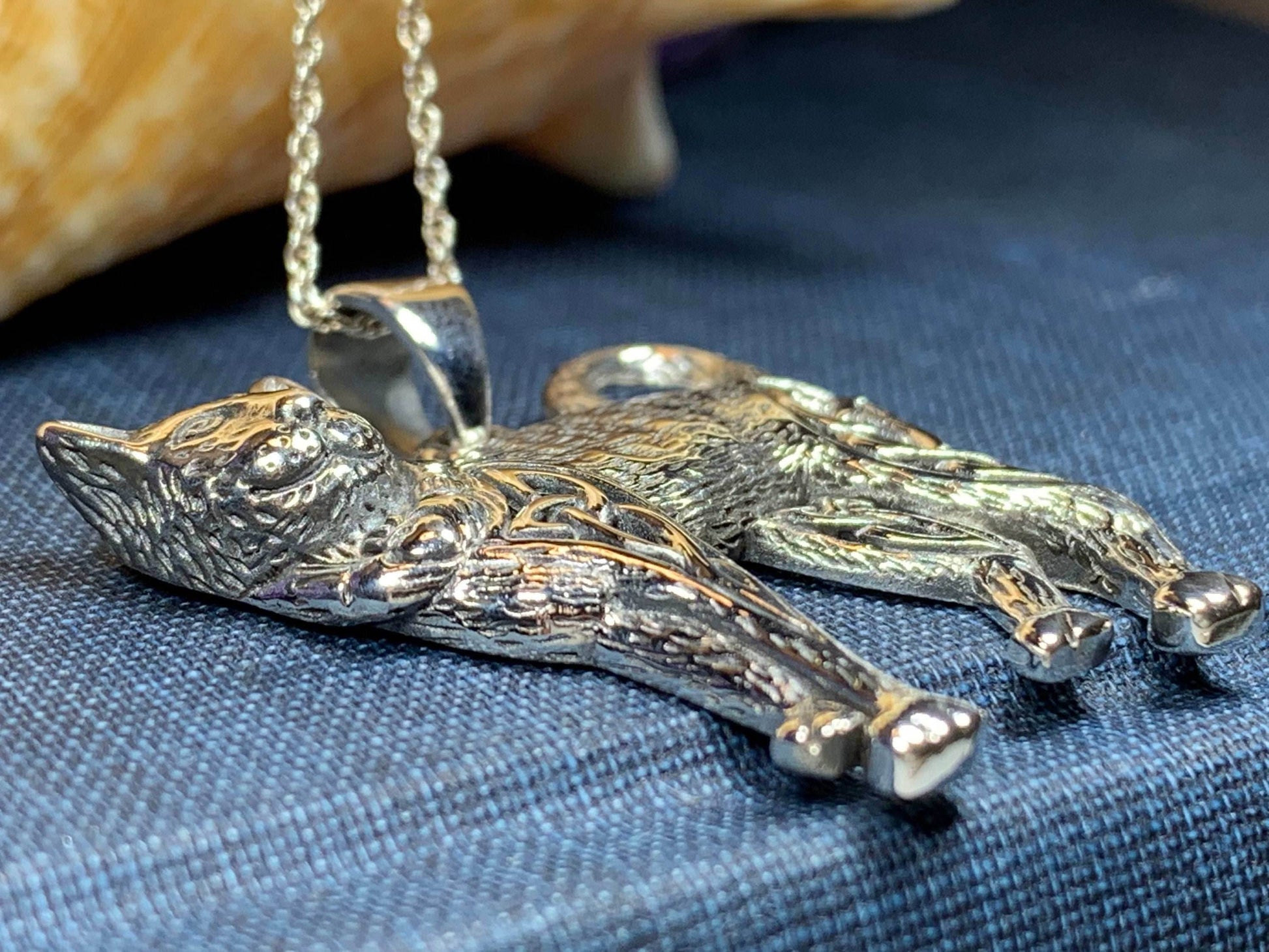 Tabitha Celtic Knot Cat Necklace - 18