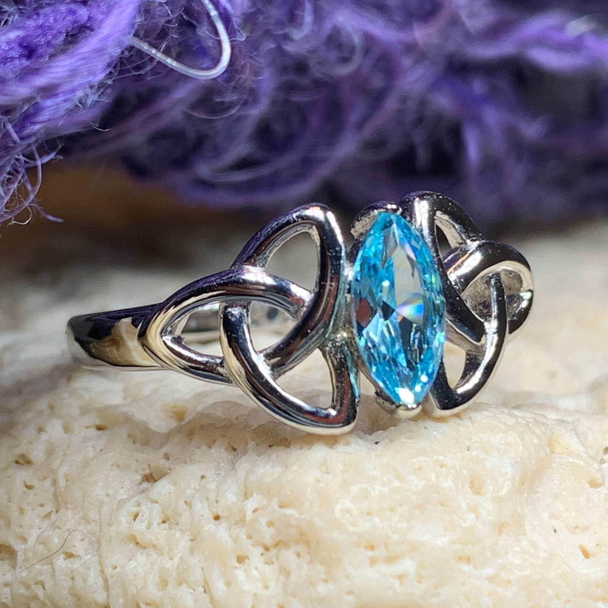 Topaz Trinity Knot Ring - Blue Topaz / 6