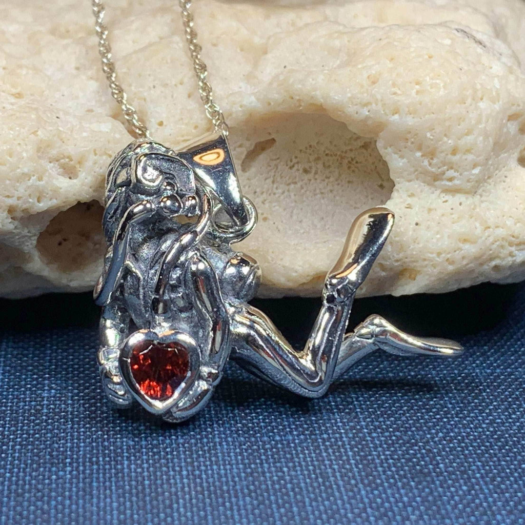Ocean Diver Necklace - 18