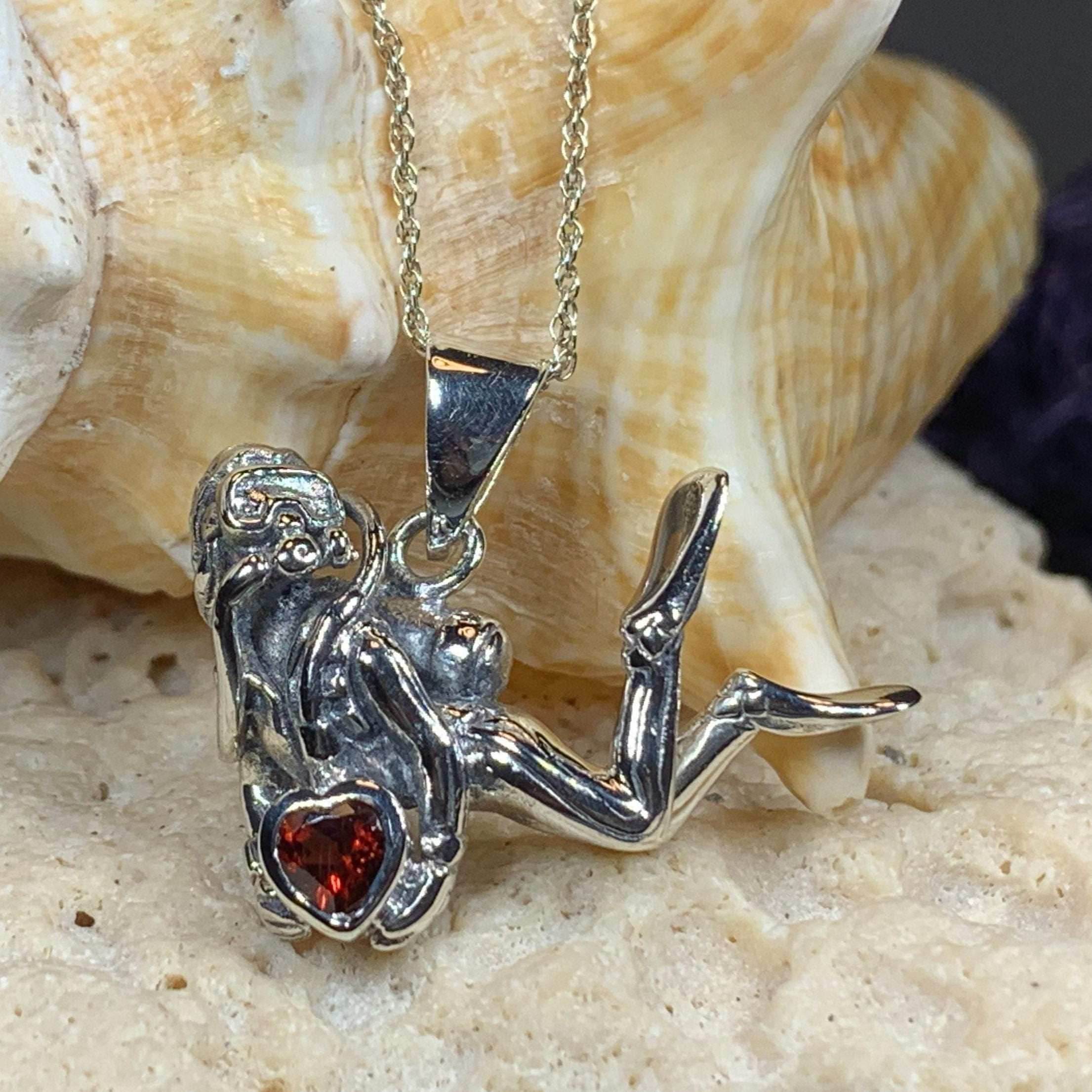Ocean Diver Necklace - 18