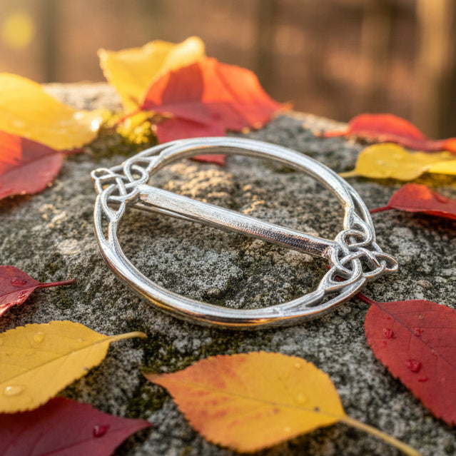 Noelle Celtic Knot Scarf Ring