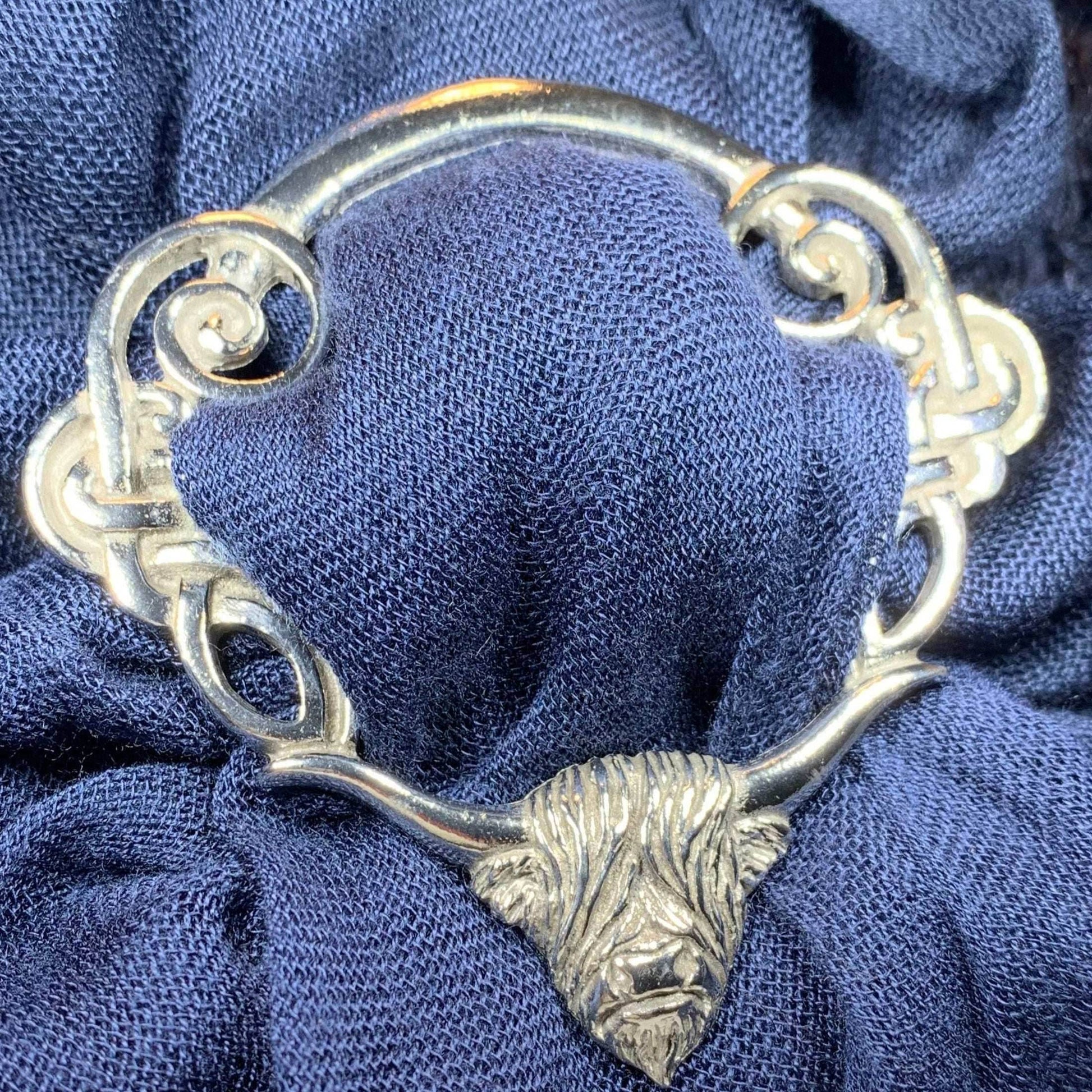 Pewter Scotland Highland Cow Scarf Ring - 