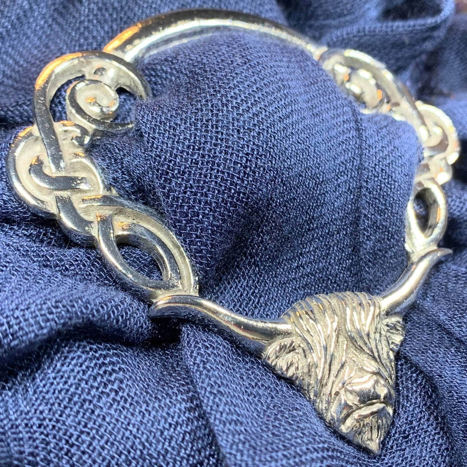 Pewter Scotland Highland Cow Scarf Ring - 