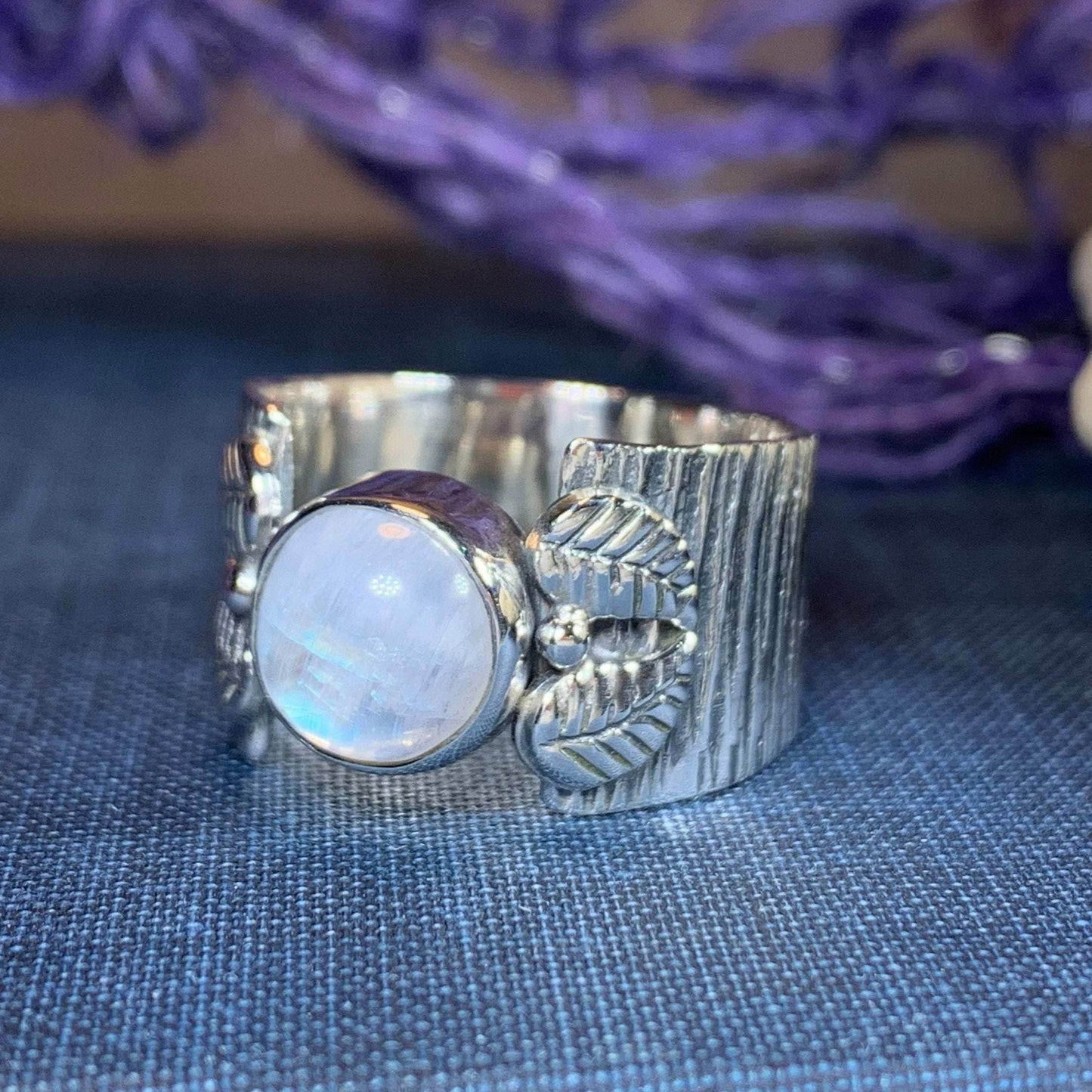 Colm Celtic Leaf Ring - 8 1/2