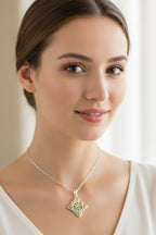 Classic Quaternary Knot Necklace