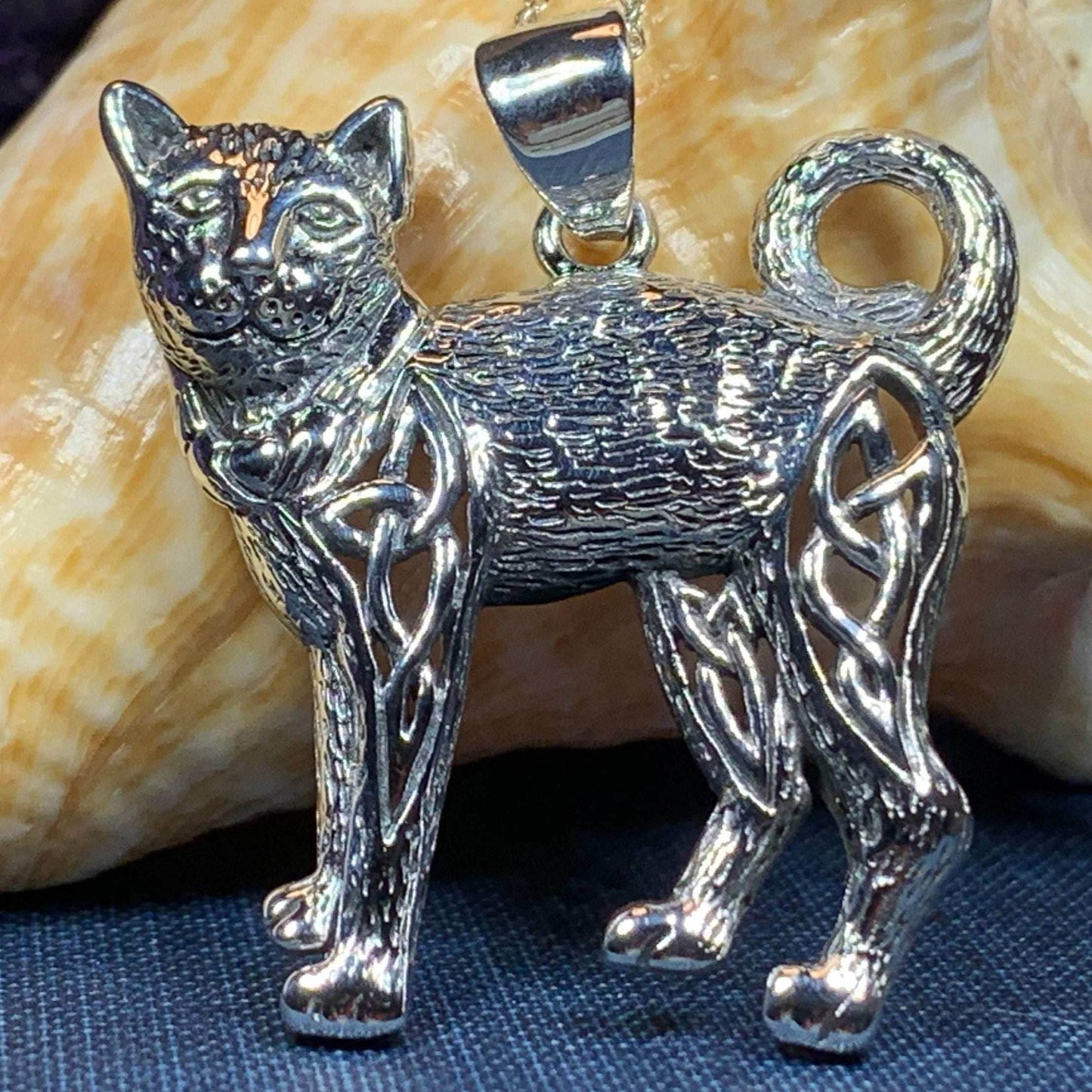 Tabitha Celtic Knot Cat Necklace - 18