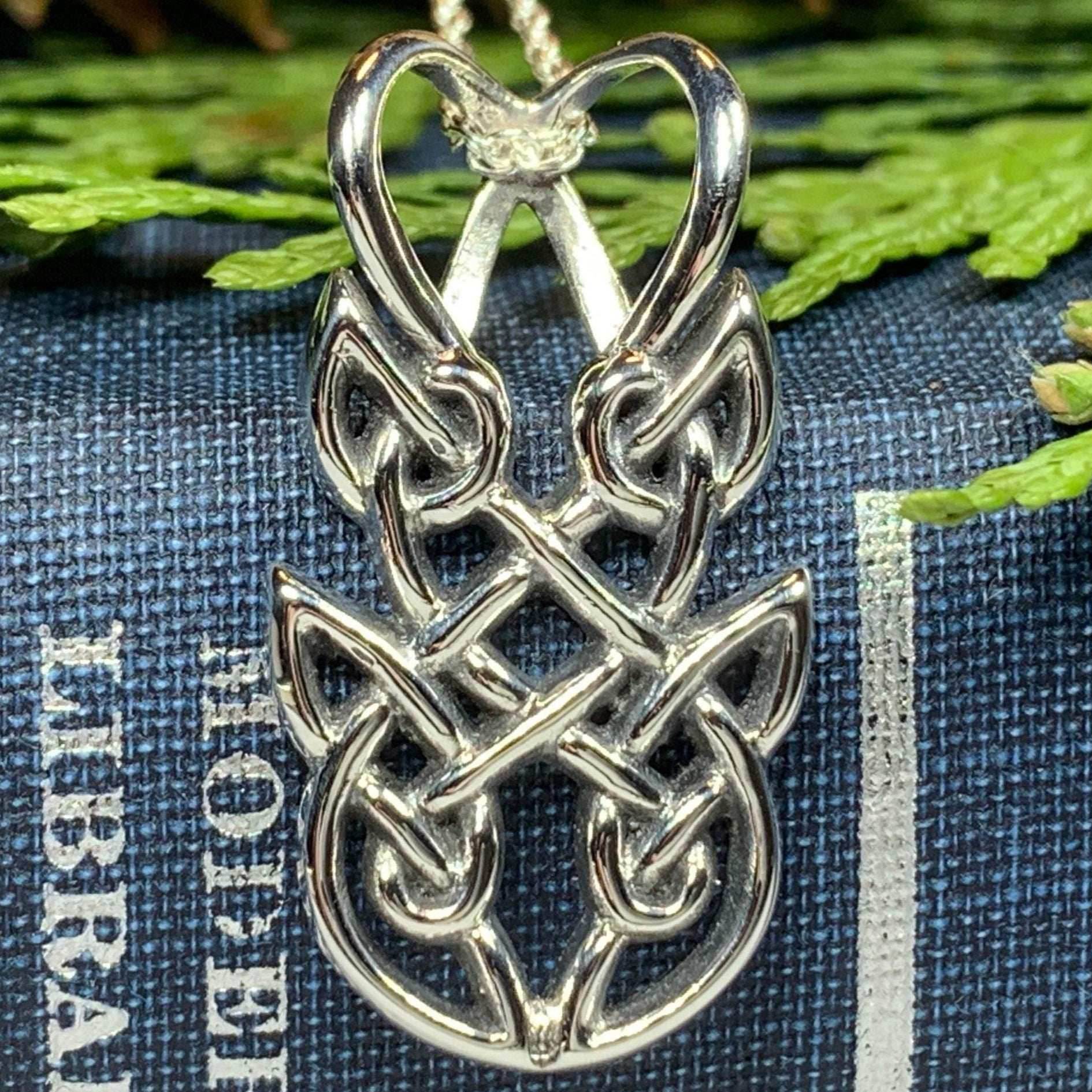 Adria Celtic Knot Necklace - 18