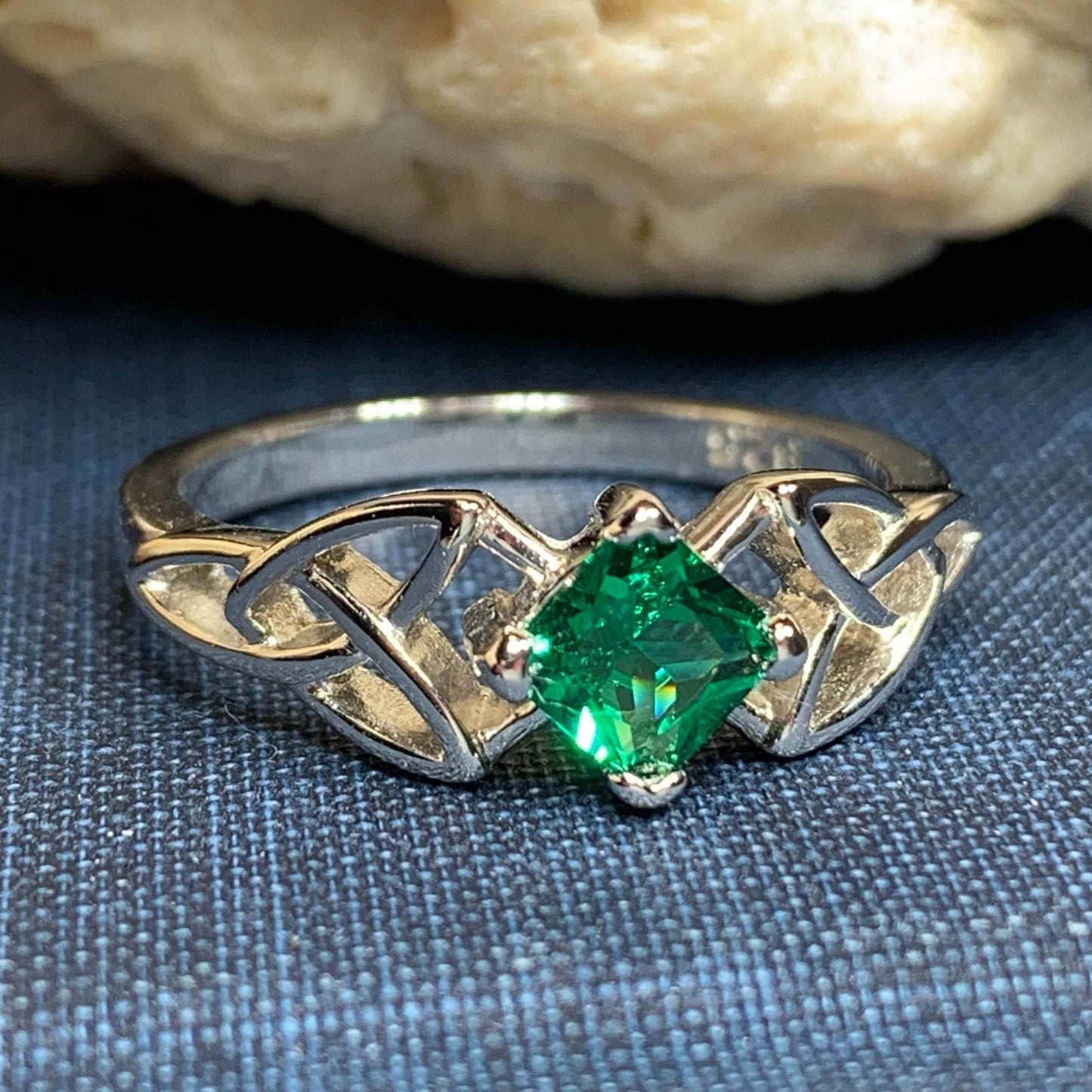 Sylvia Trinity Knot Ring - 4 / Emerald