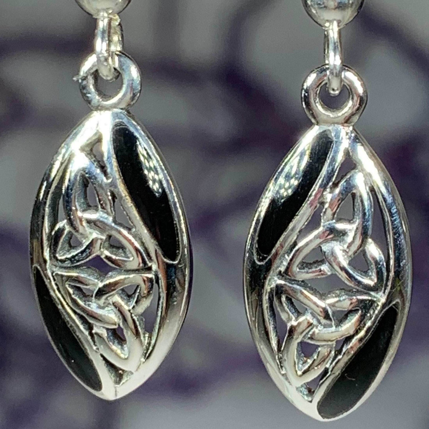 Tara Trinity Knot Earrings - Black