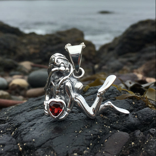 Ocean Diver Necklace
