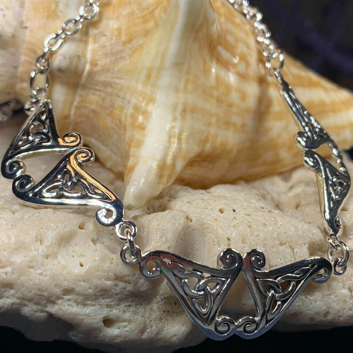 Morna Trinity Knot Necklace - 