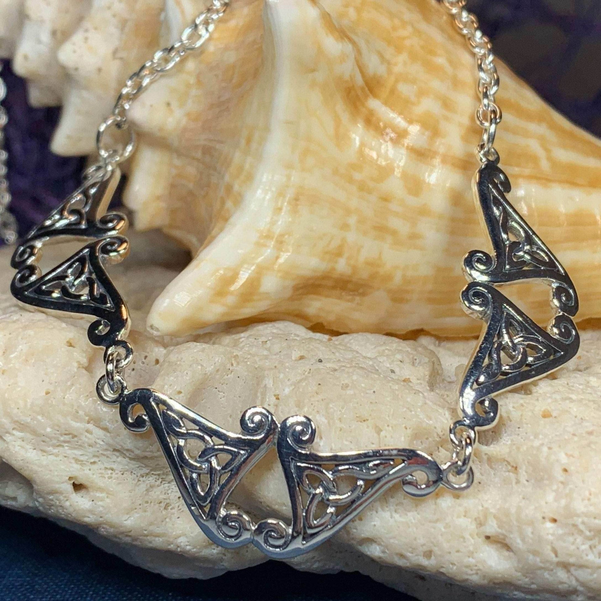 Morna Trinity Knot Necklace - 
