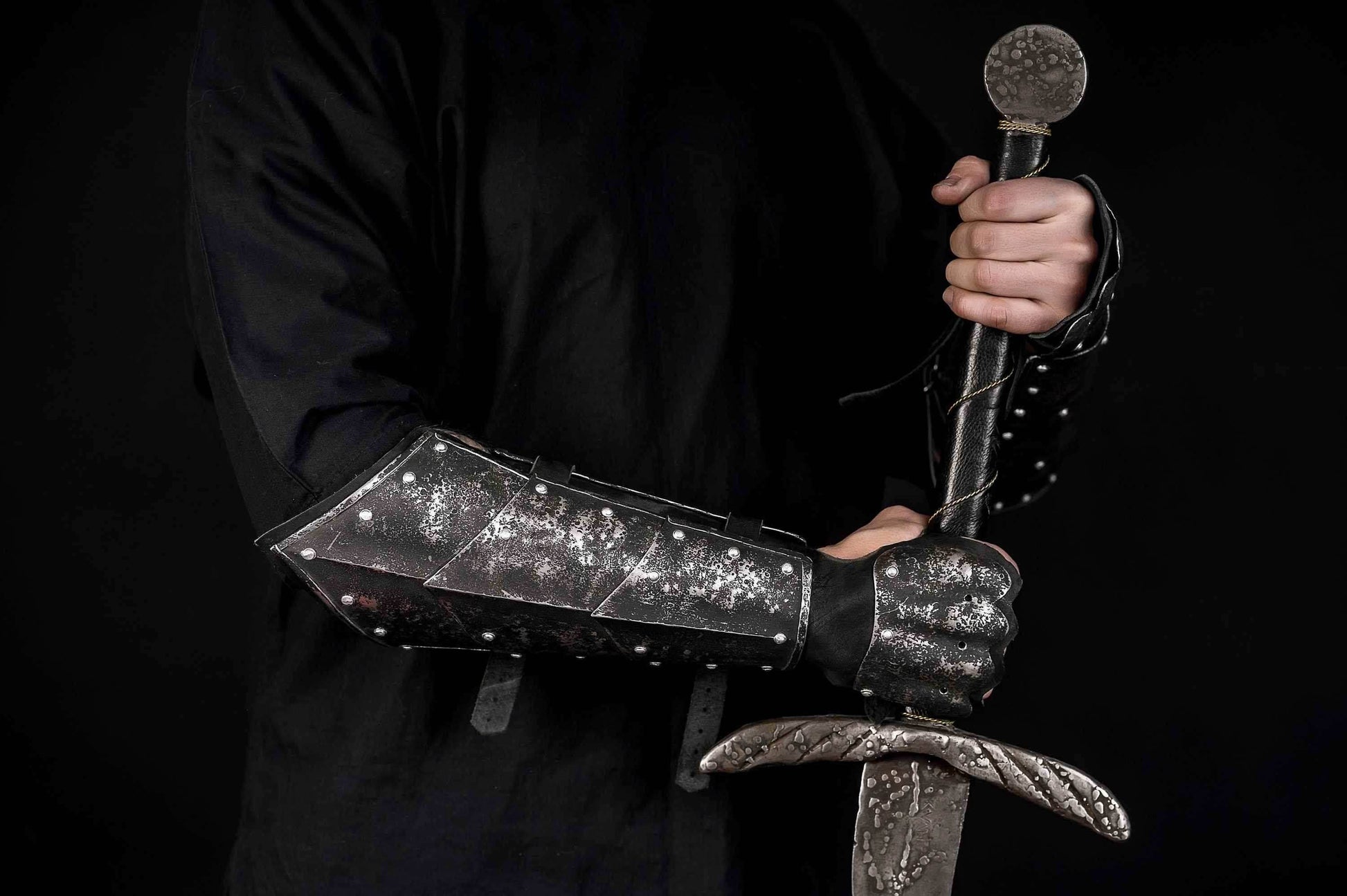 Medieval leather bracers with hand protection - for one hand