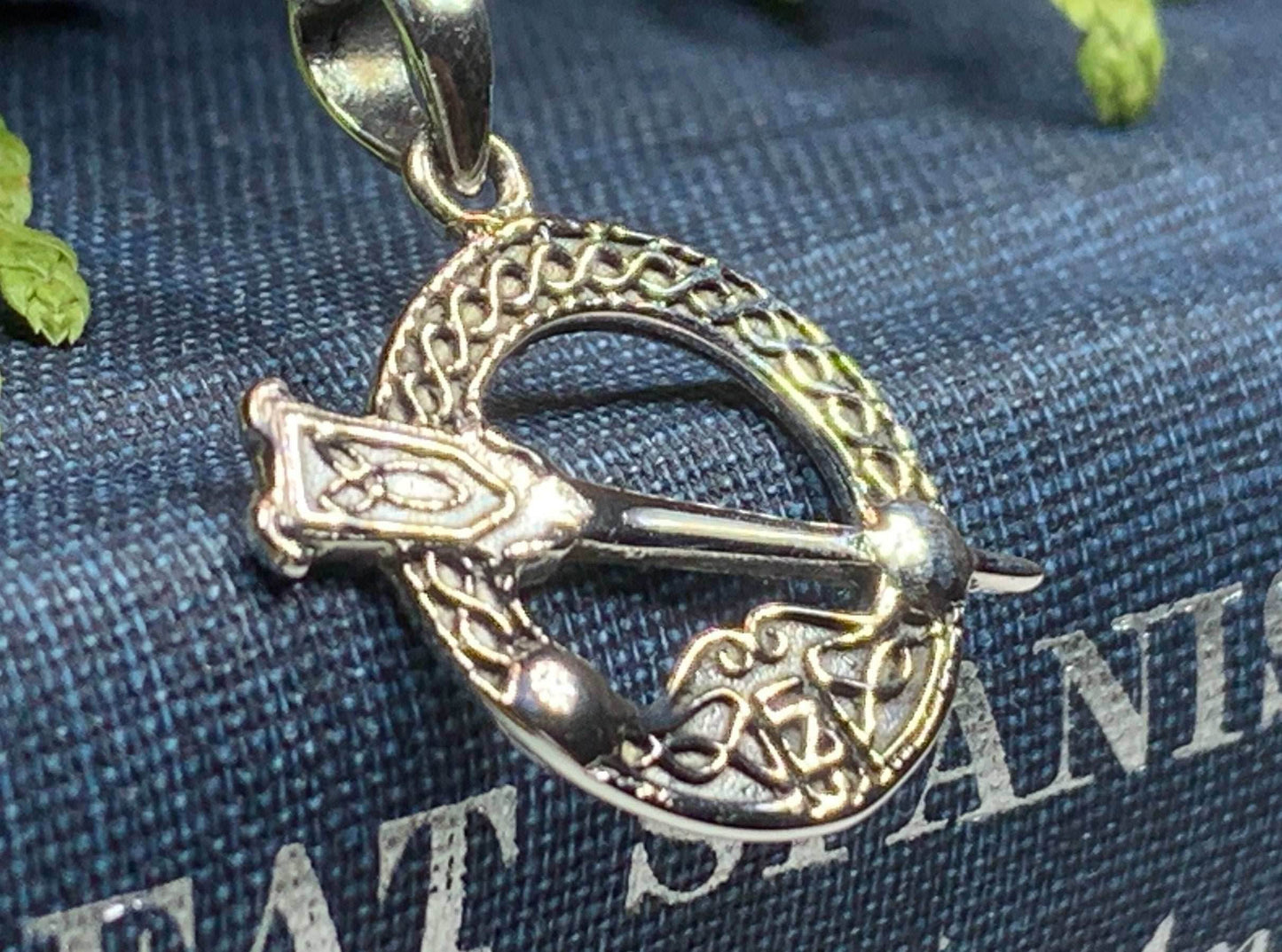 Viona Celtic Necklace - 18