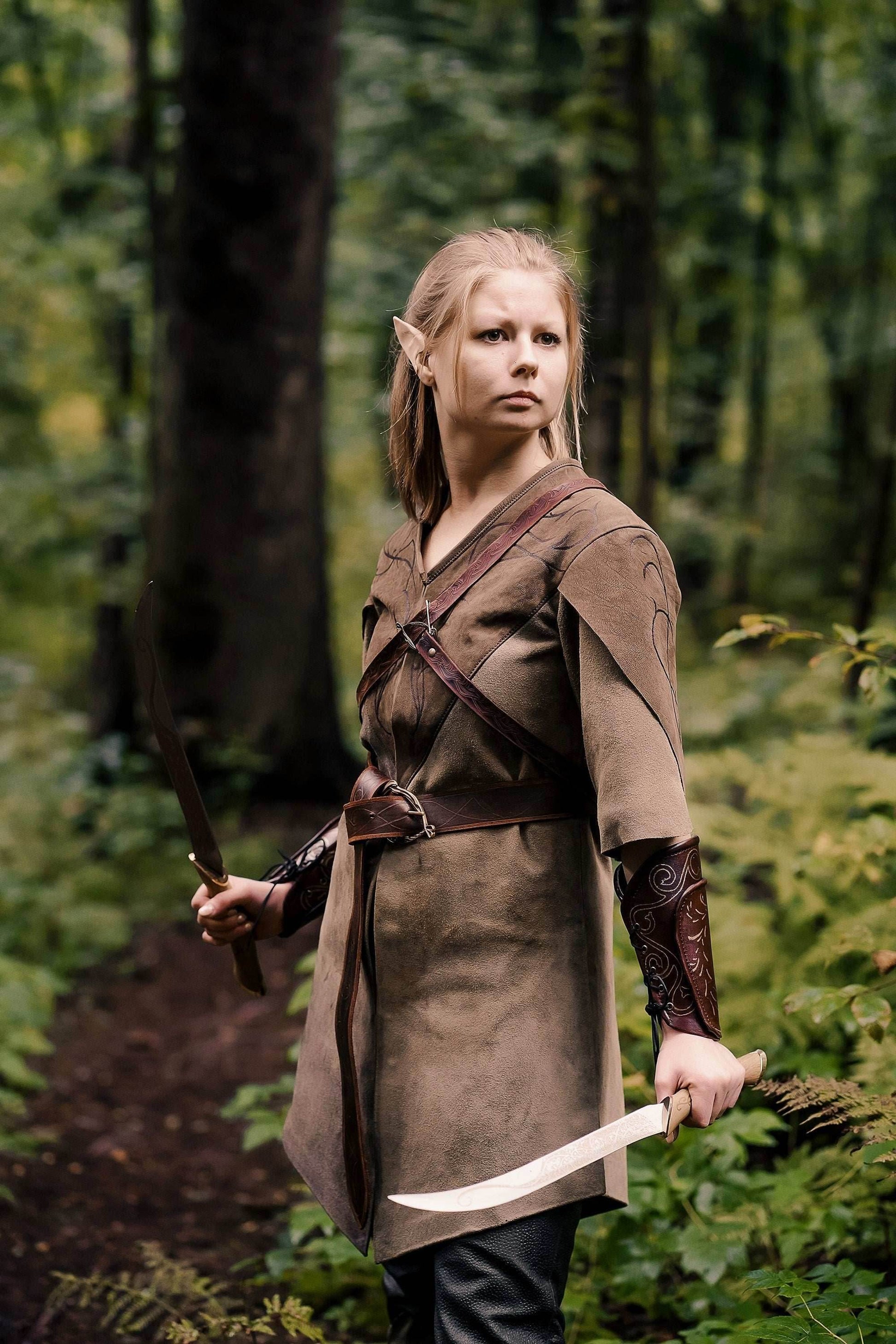 Legolas leather bracers (Lord of the Rings) - brown (as pictured) / For two hands