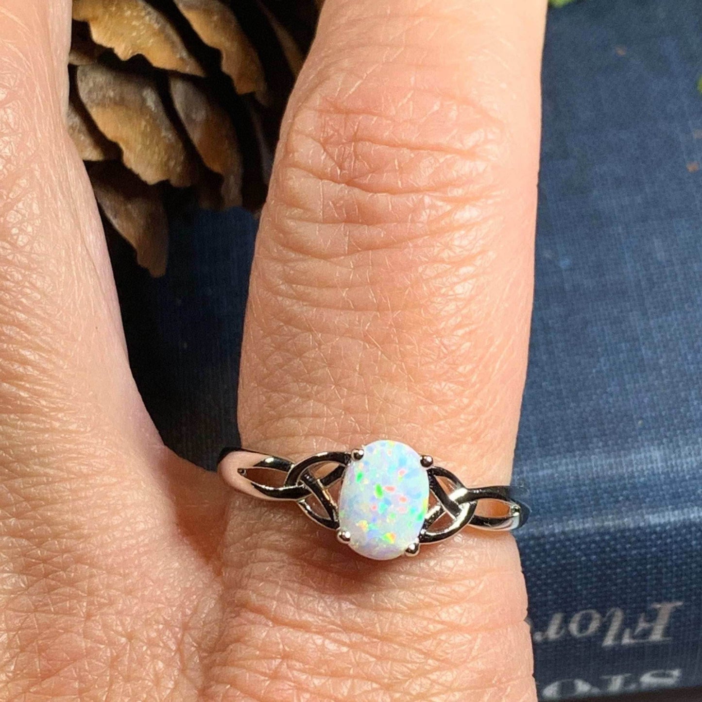 Scottish Mist Celtic Ring - 4 / Sterling Silver