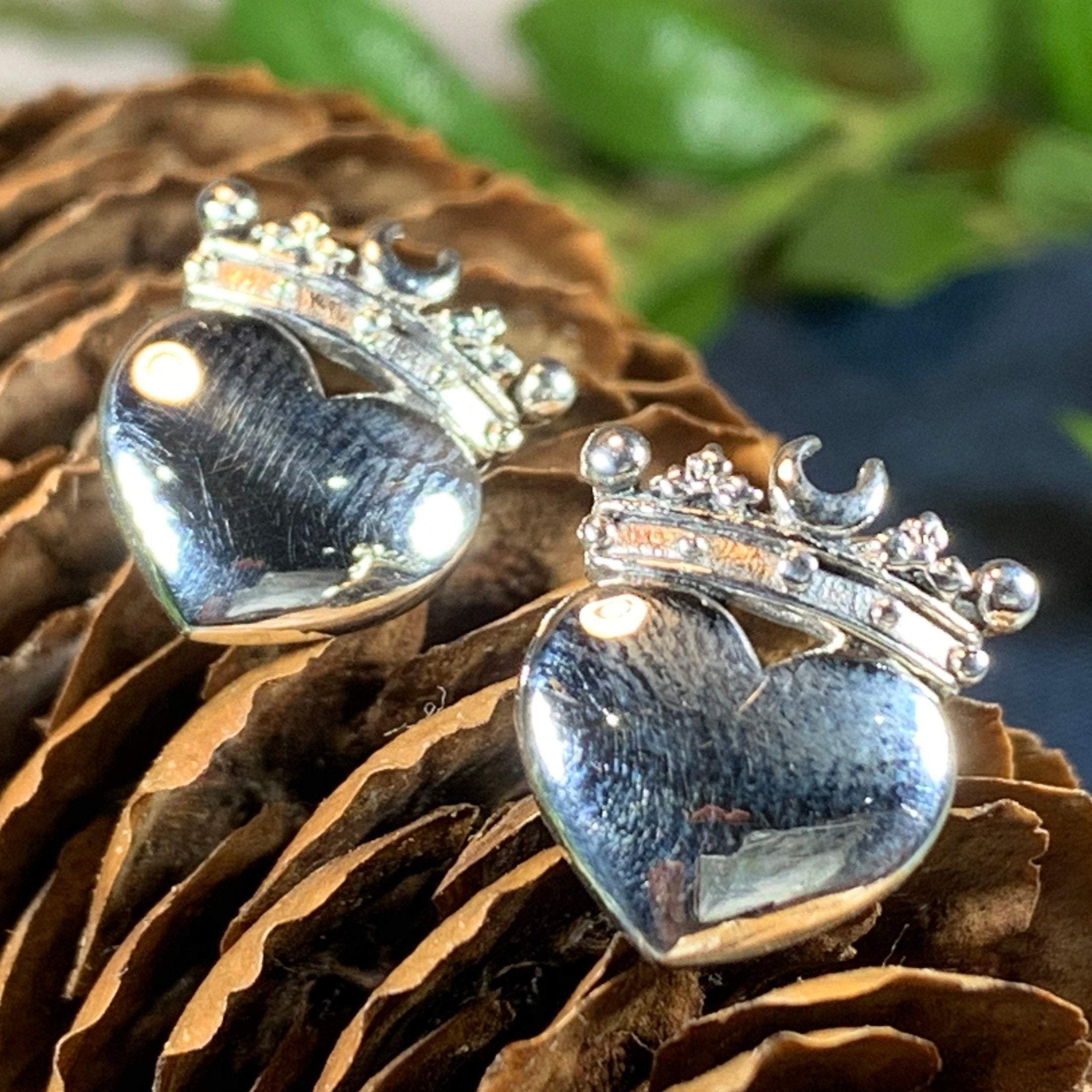 Celtic Claddagh Post Earrings