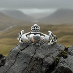 Finnea Claddagh Ring