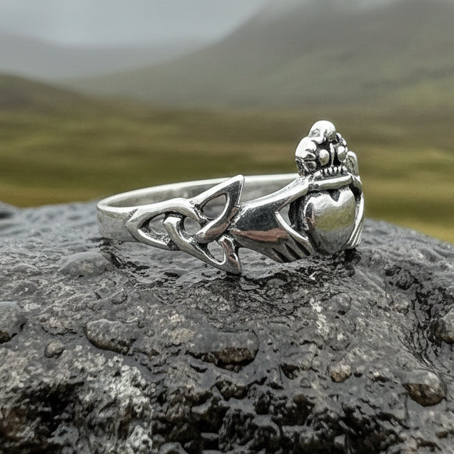 Finnea Claddagh Ring