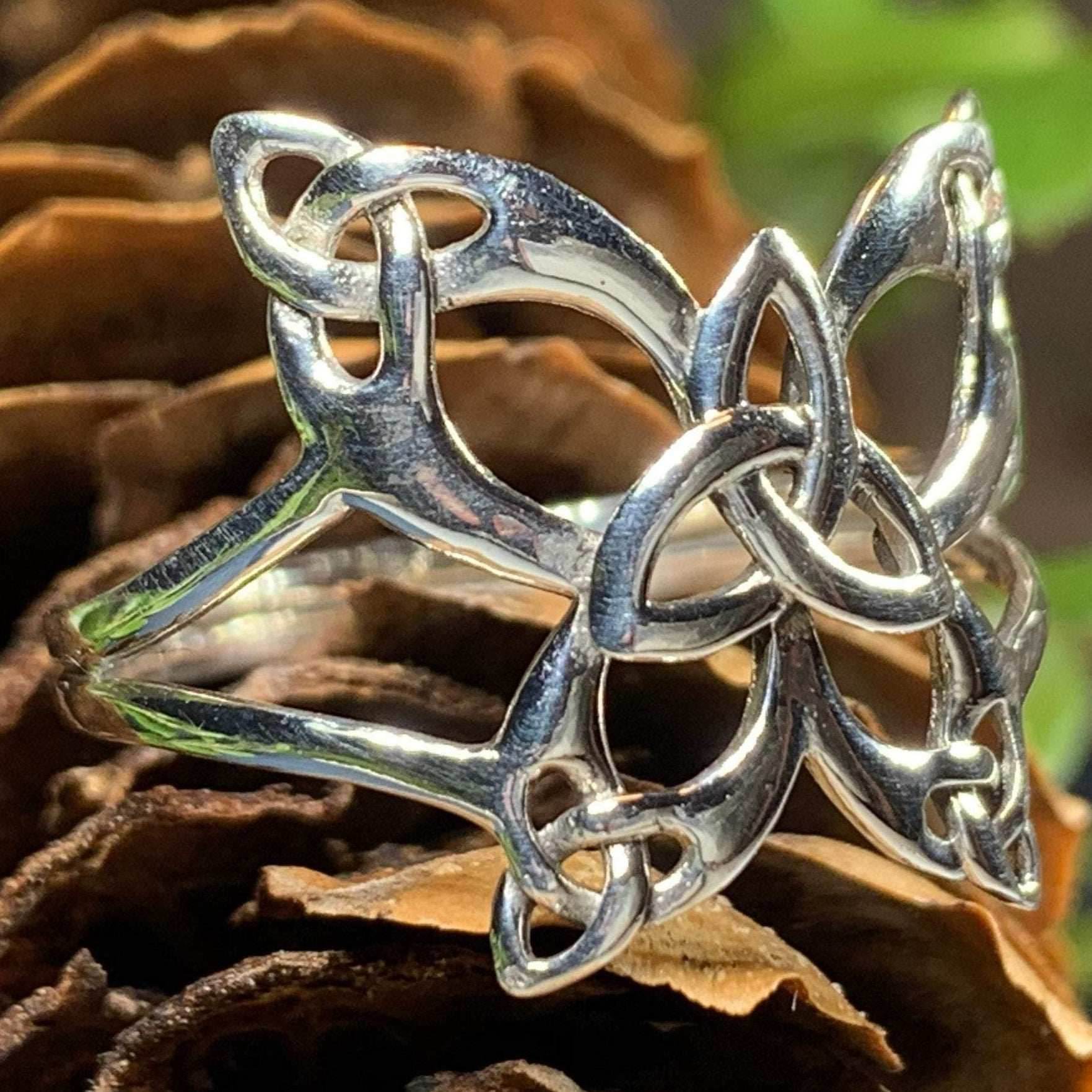 Trinity Knot Butterfly Ring - 6
