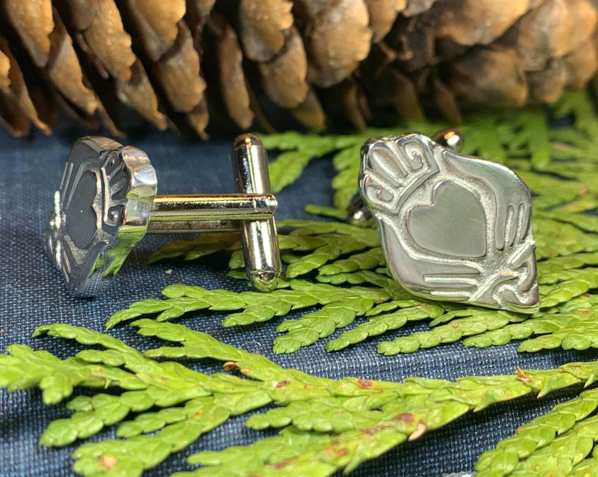 Modern Claddagh Cuff Links - 