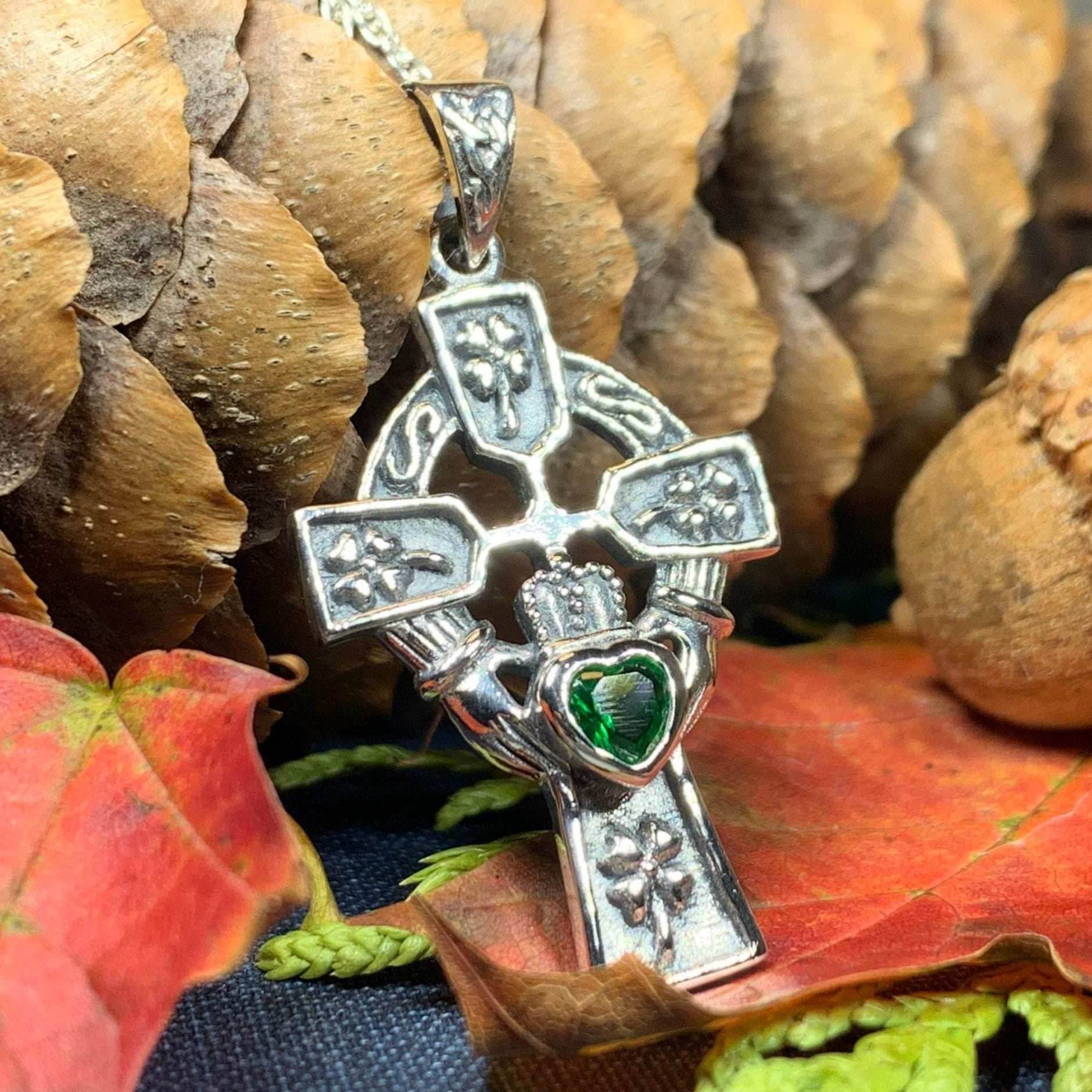 Irish Love Shamrock Claddagh Cross Necklace - 18 / Amethyst