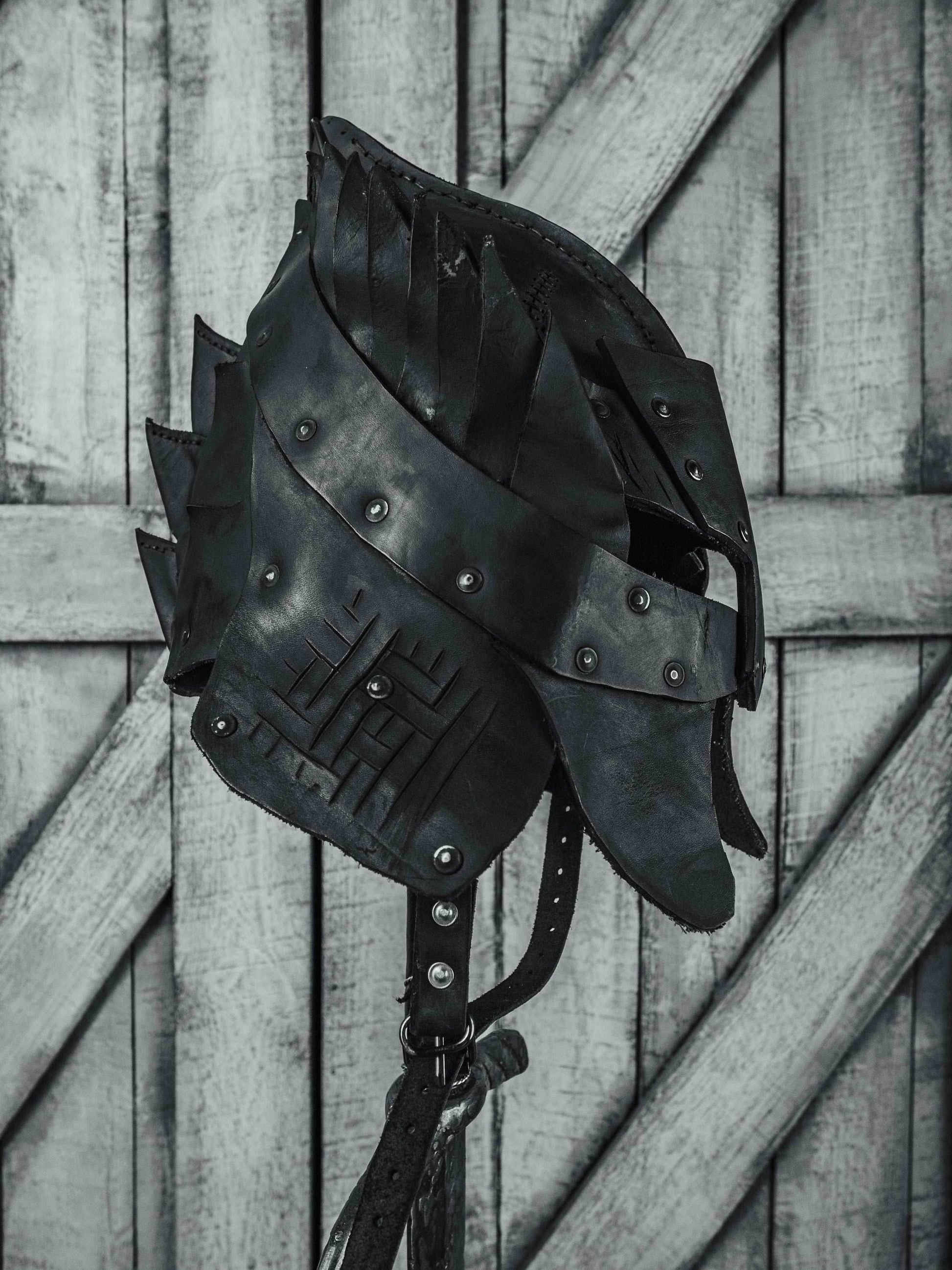 Viking battle helmet (Head Hunter) - XS / Brown (as on foto)