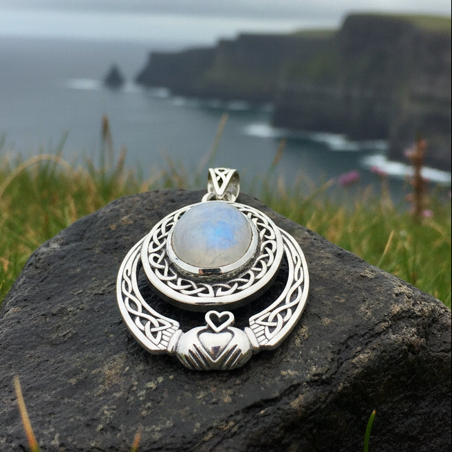 Morna Claddagh Necklace