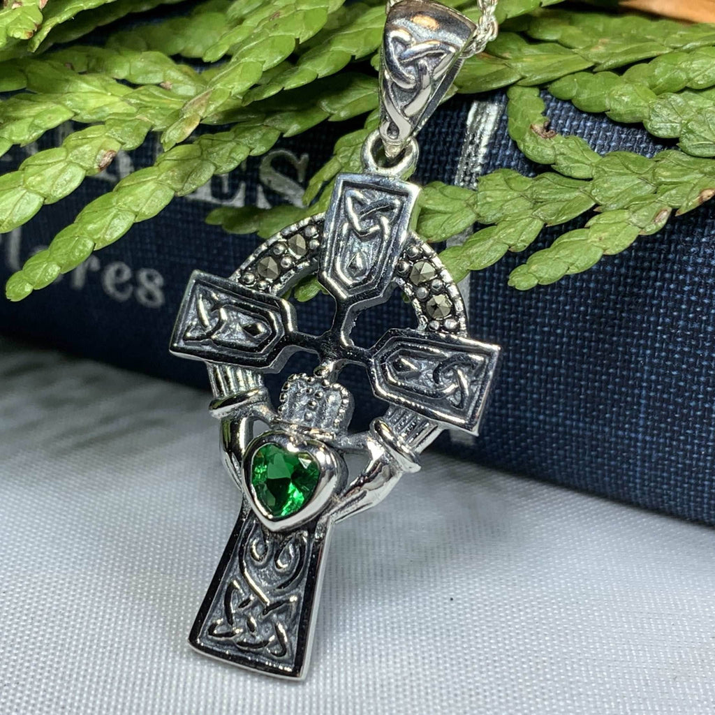 Claddagh Cross Necklace - Amethyst / 18