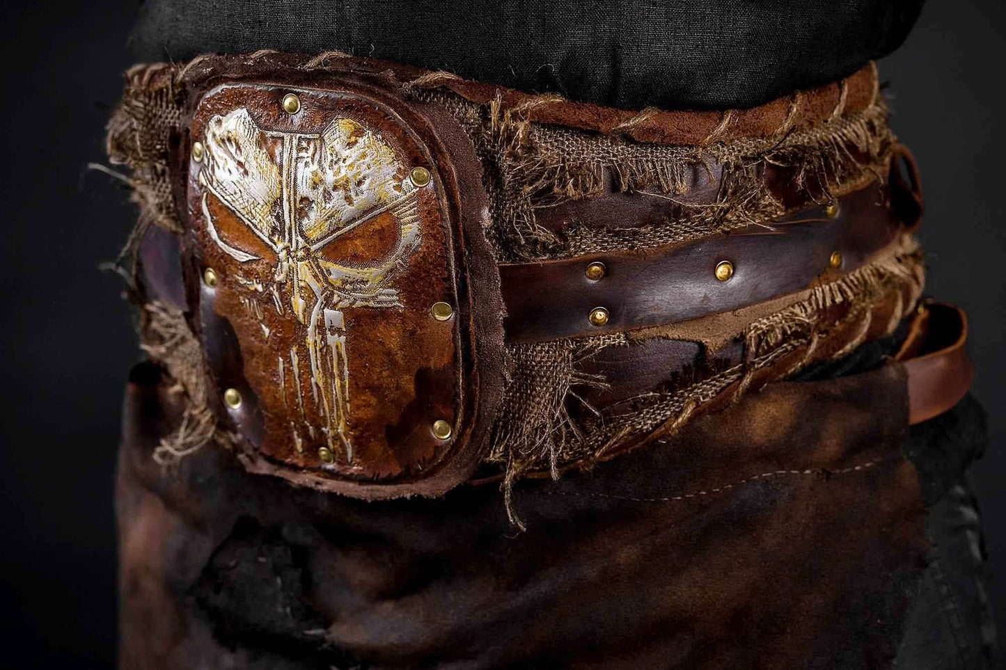 Hero belt with emblem (God of War) - S