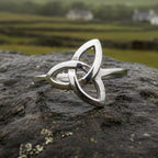 Echo Trinity Knot Ring