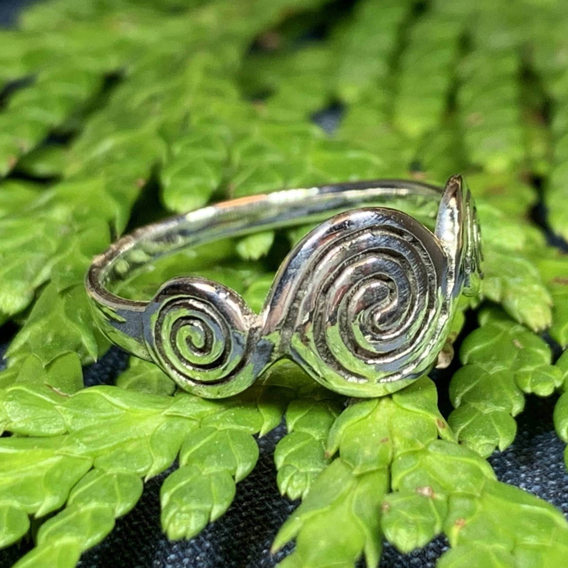 Newgrange Triple Spiral Ring - 5