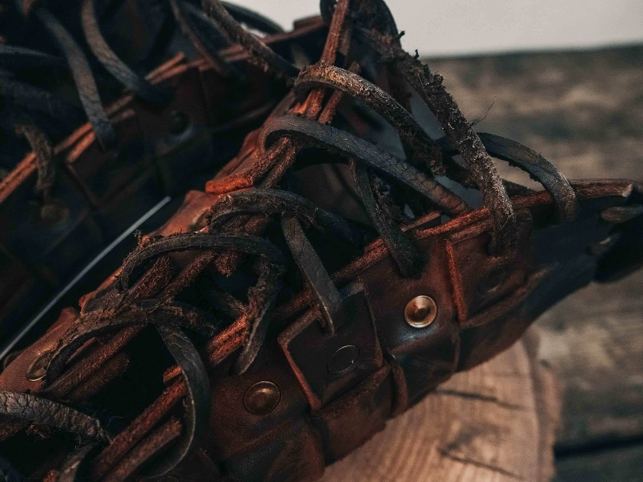 Medieval leather bracers for Larp - Brown (like foto) / For one hand