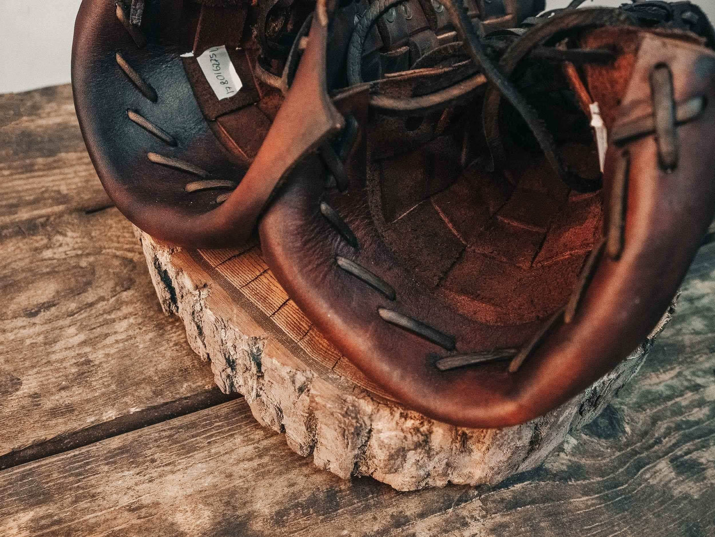 Medieval leather bracers for Larp - Brown (like foto) / For one hand