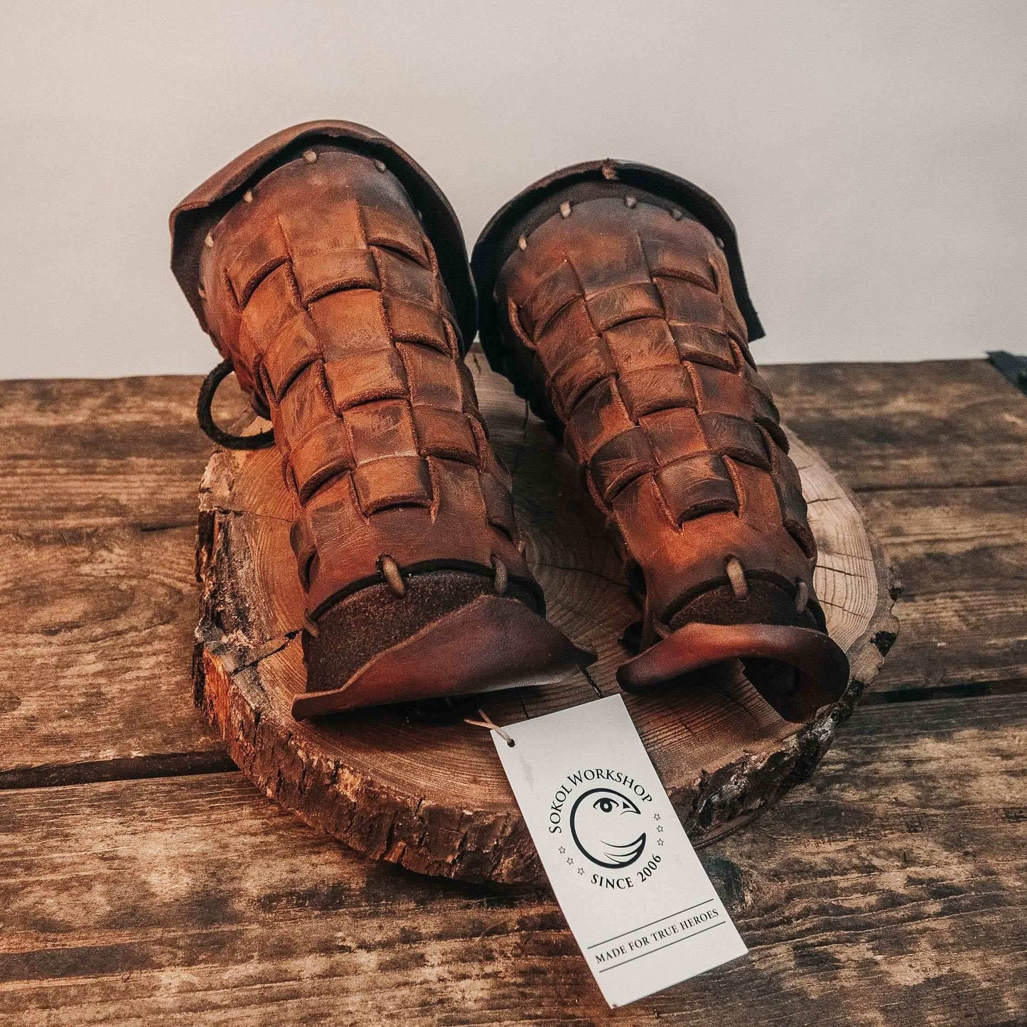 Medieval leather bracers for Larp - Brown (like foto) / For one hand