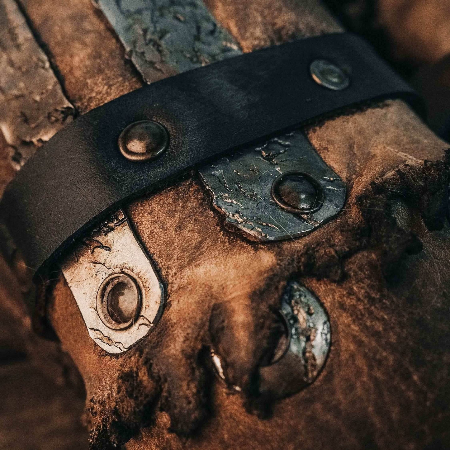 Medieval celtic bracers - brown (as pictured) / For two hands