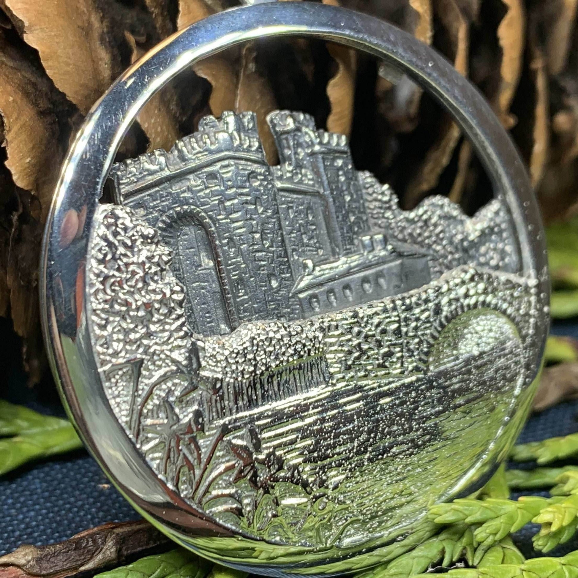 Celtic Bunratty Castle Necklace - 18