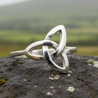 Echo Trinity Knot Ring