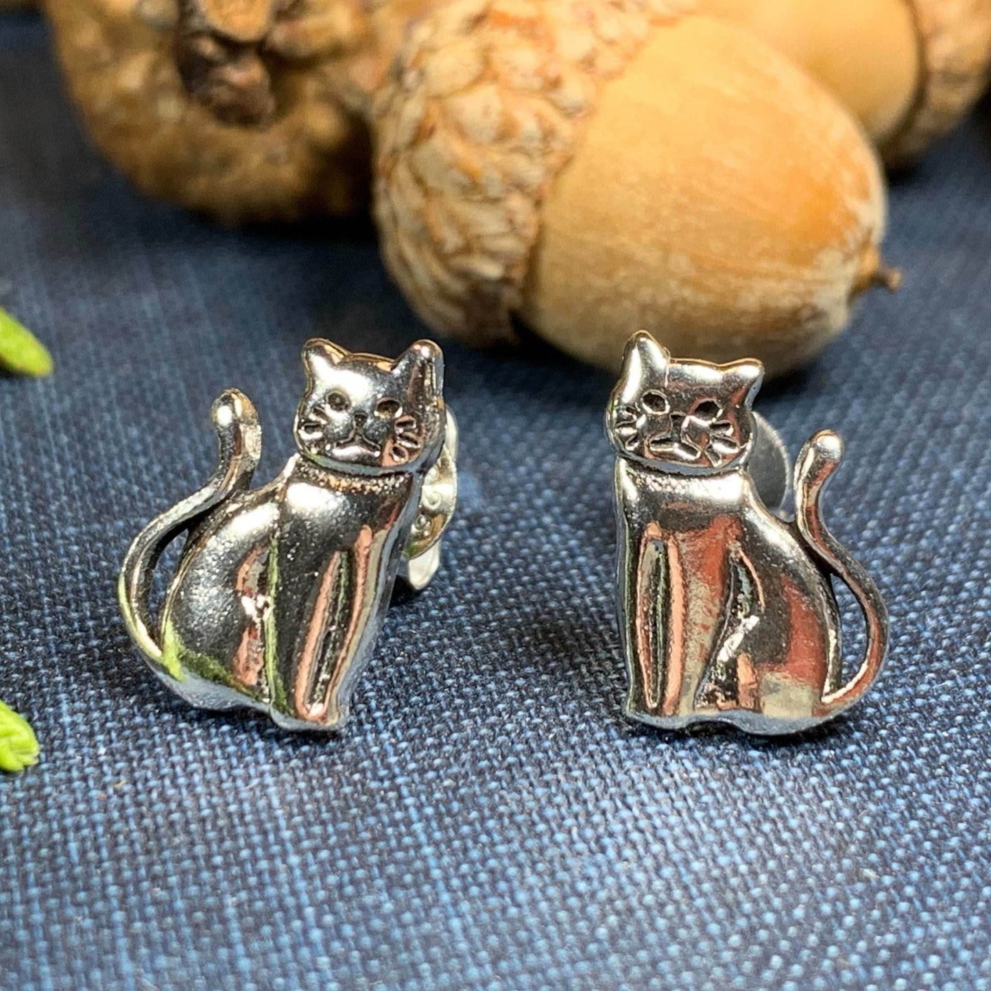 Curious Cat Stud Earrings - 