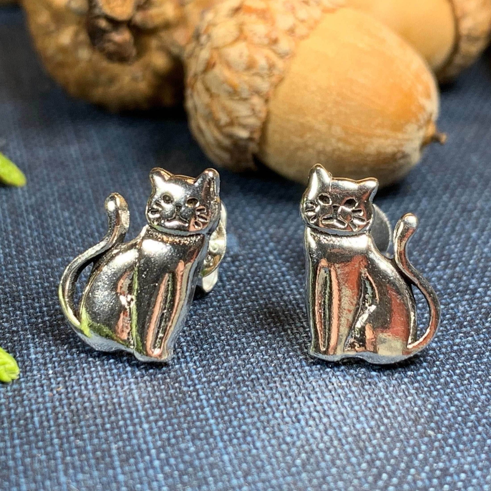 Curious Cat Stud Earrings - 