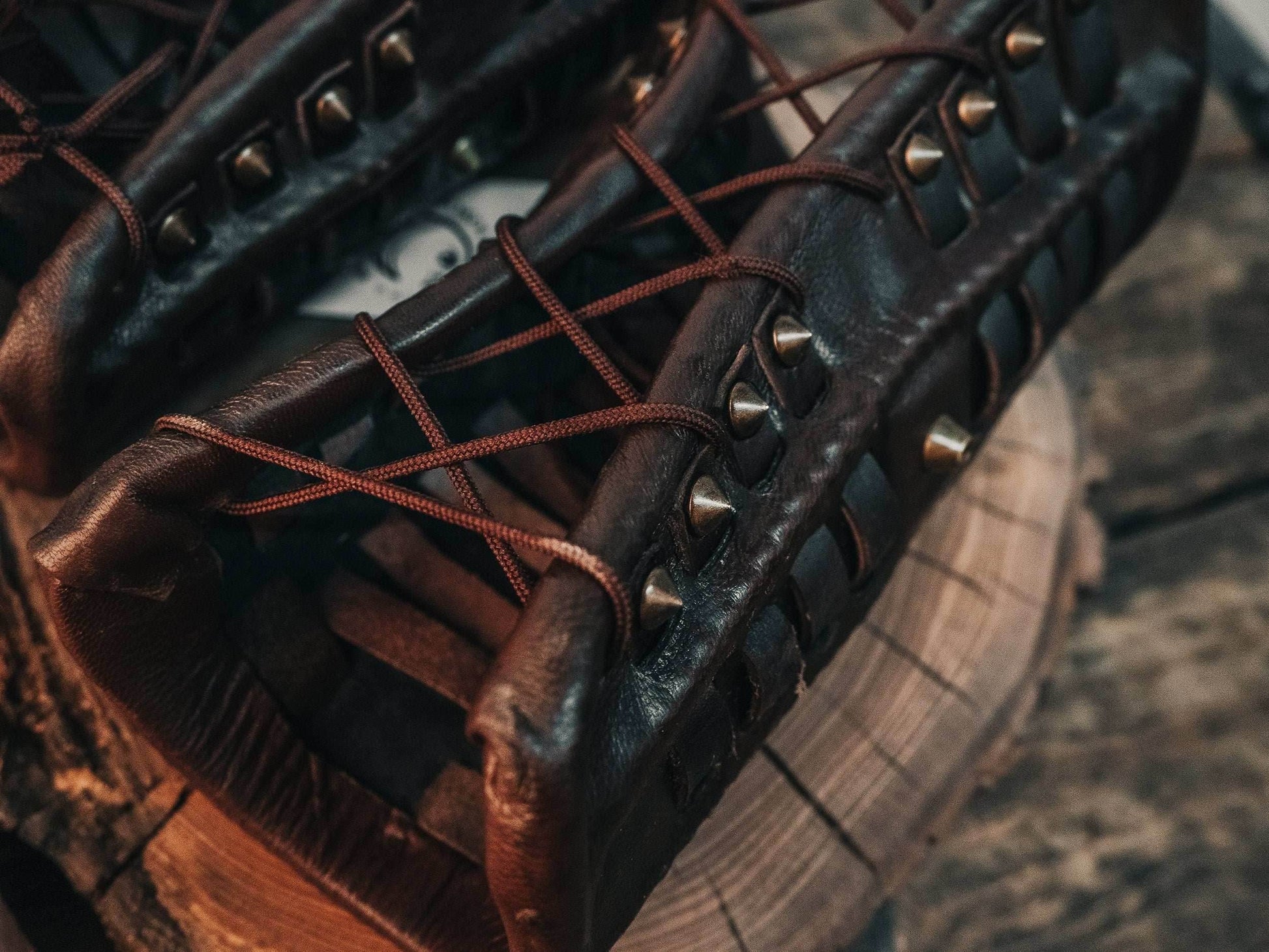 Medieval viking bracers - for one hand / brown (as on photo)