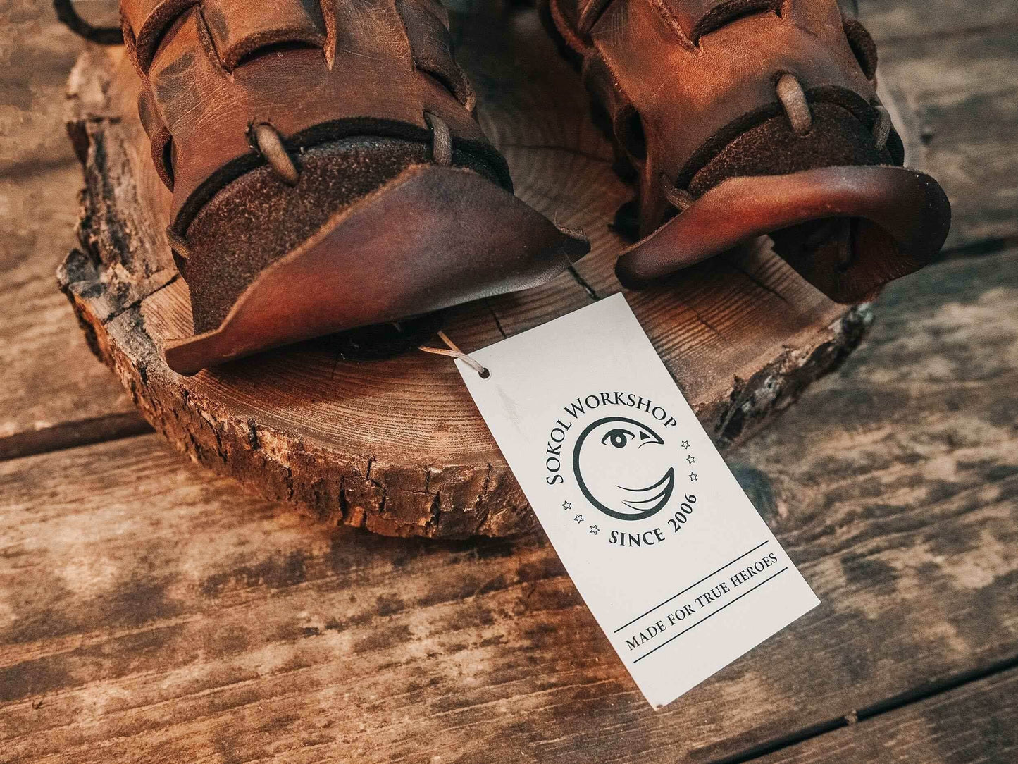 Medieval leather bracers for Larp - Brown (like foto) / For one hand