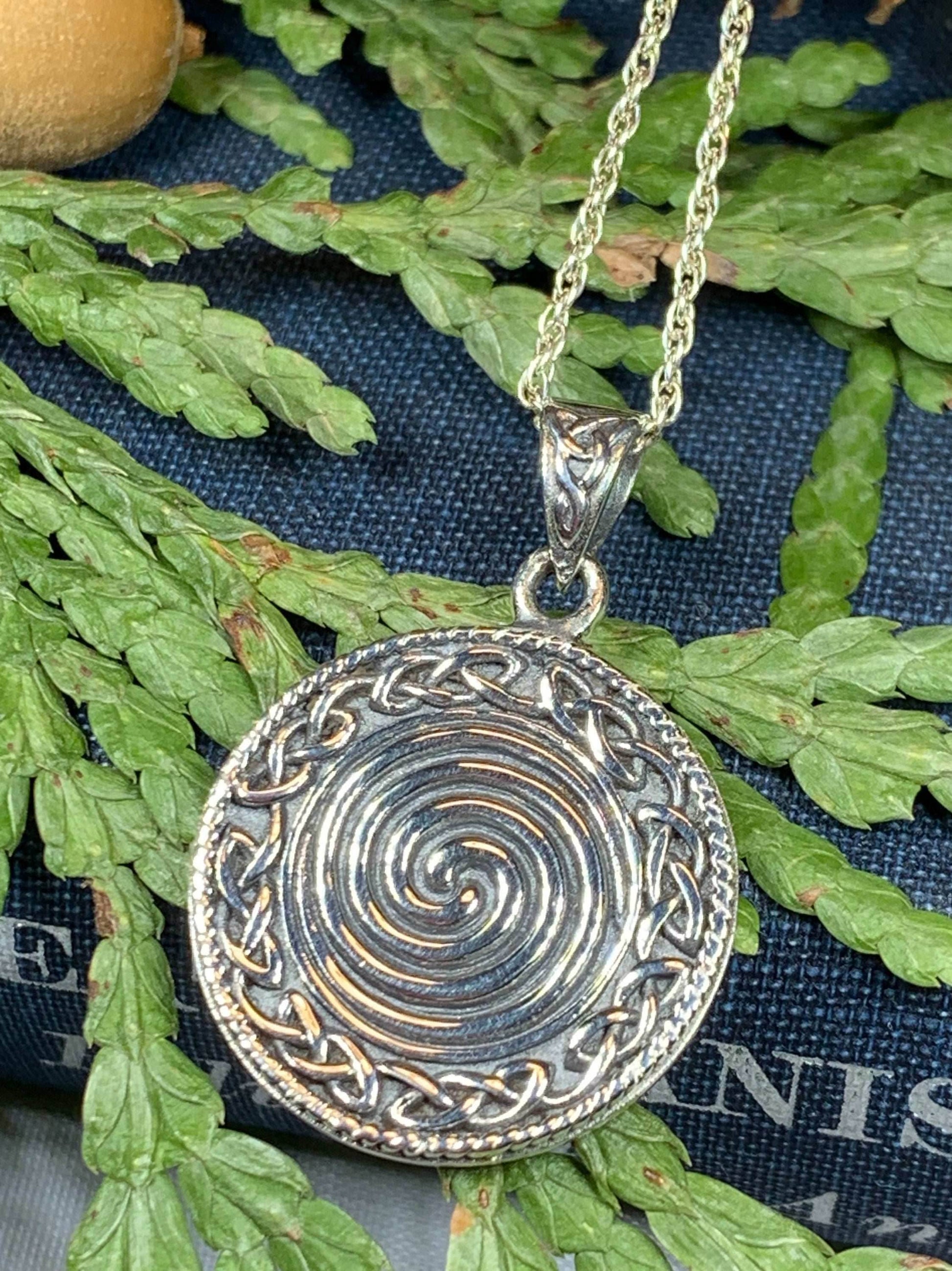 Boudica Celtic Spiral Necklace - 18