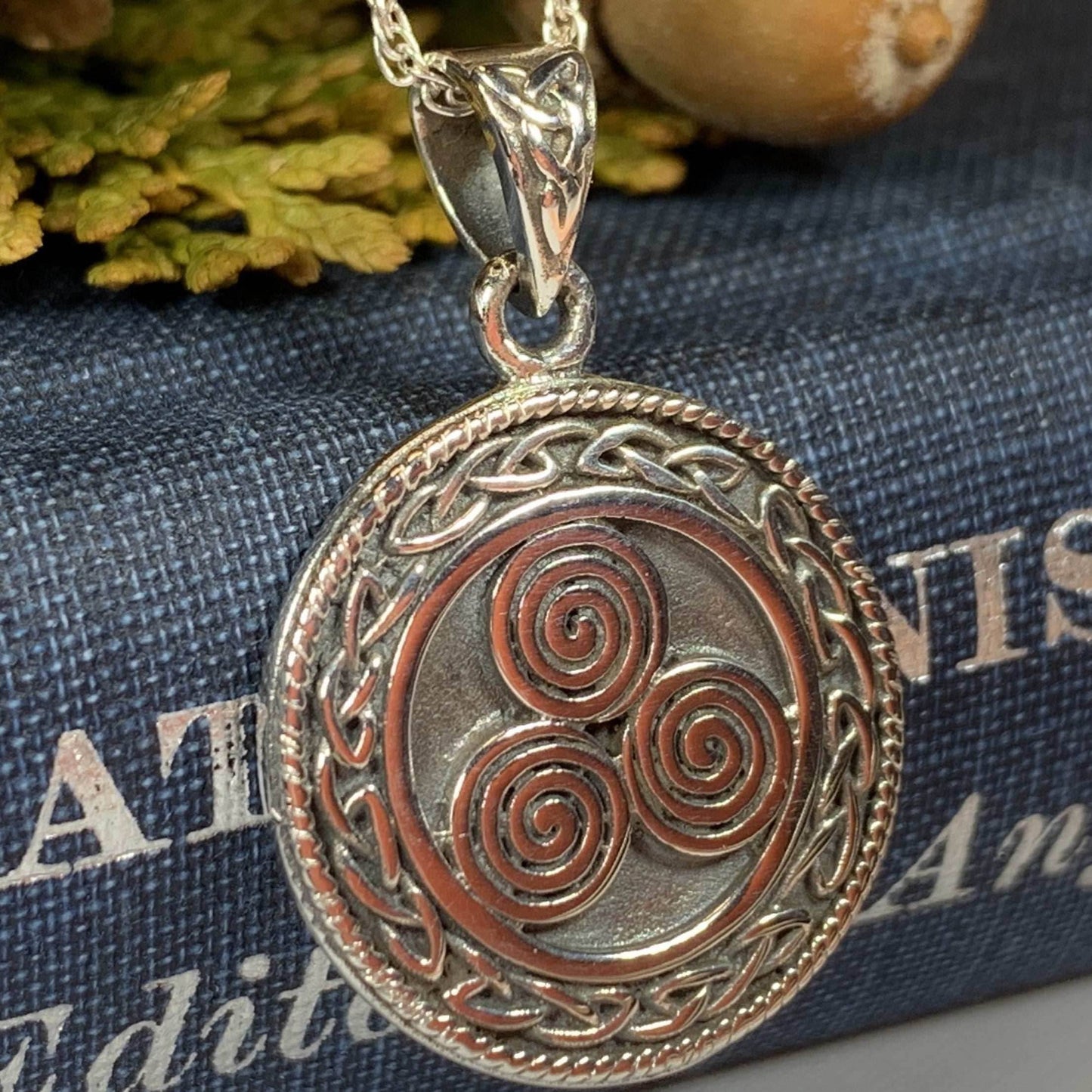 Ancient Echo Celtic Spiral Necklace - 18
